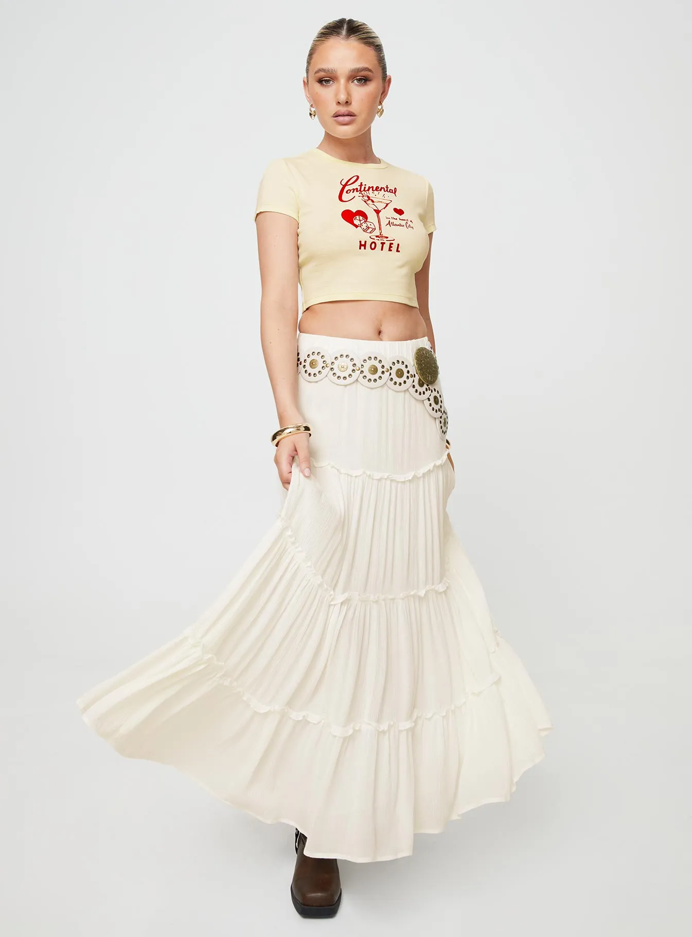 Structured silhouette Cool Layering Continental Vacay Baby Tee Cream