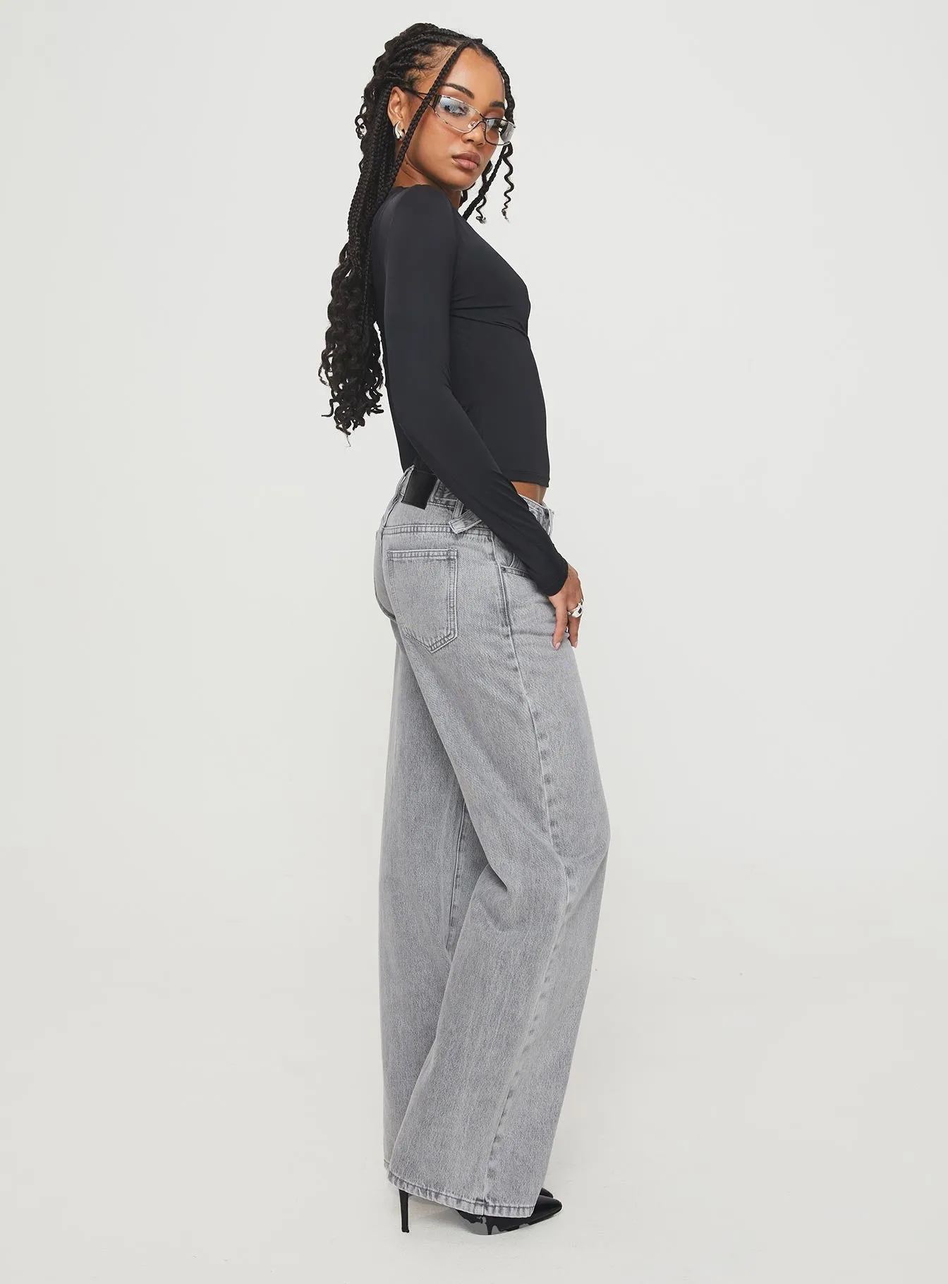 Scheana Low Rise Jeans Steel Grey Trend Friendly Balanced Wardrobe