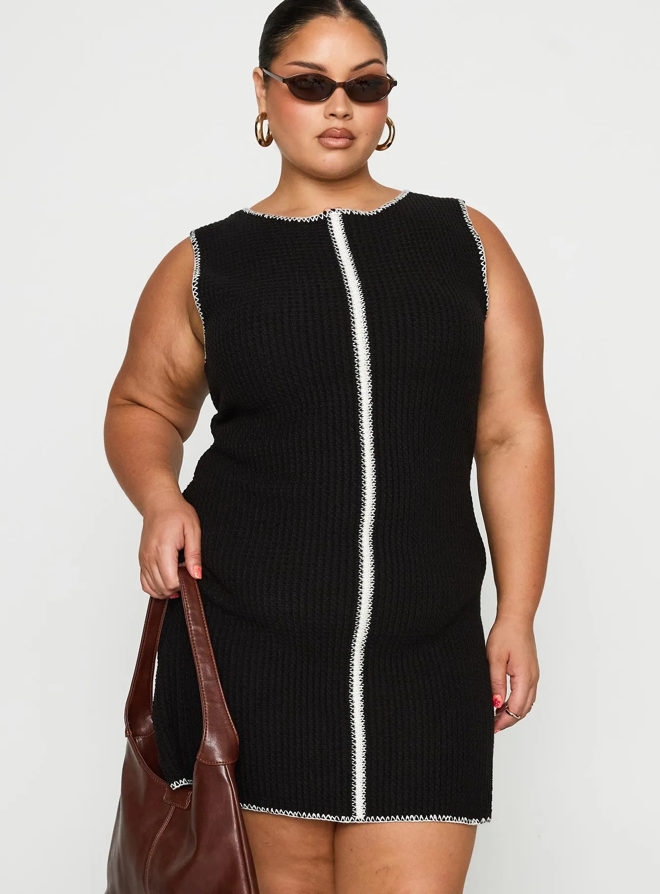 Chic Silhouette Carlisha Knit Mini Dress Black / White Curve