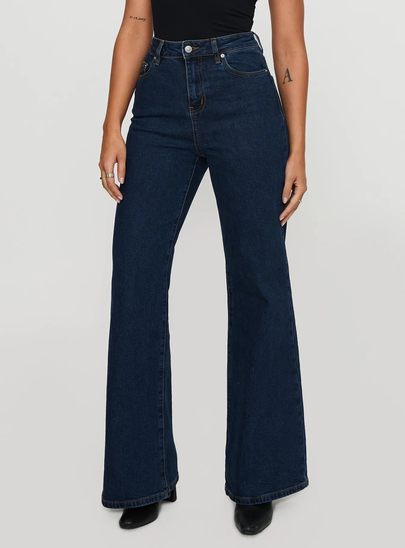 Breathable fabric technology Casual Daywear Thearlie High Rise Flared Jeans Dark Wash