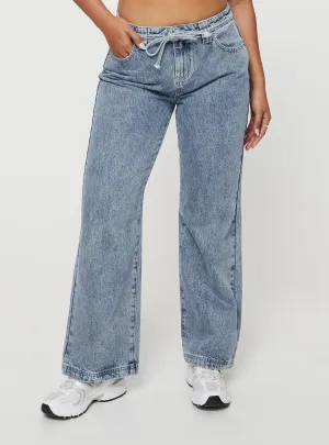 Garment Dyed Texture All Day Comfort Pemberton Jeans Mid Wash Denim Petite