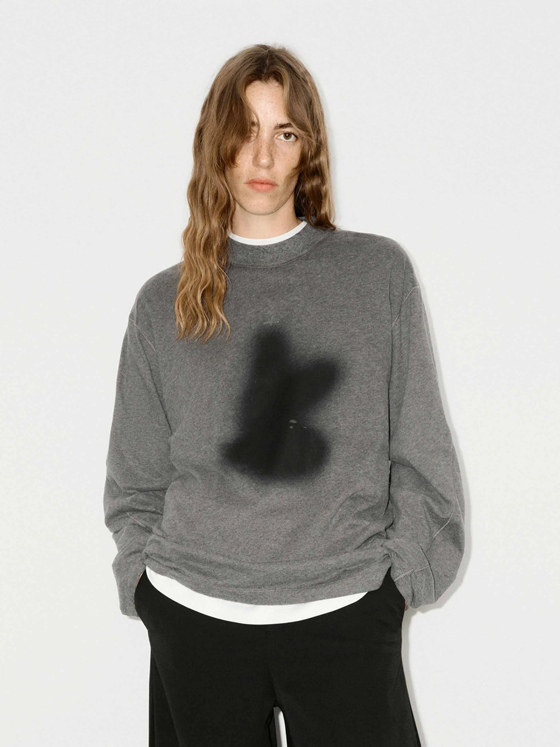 Long Sleeve Cartoon T-shirt Simple Look Seamless construction
