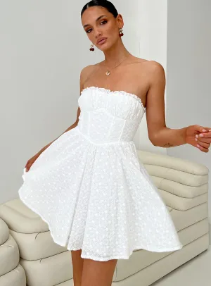 Fresh Vibes and Versatile evening mini dress. Nataria Strapless Mini Dress White