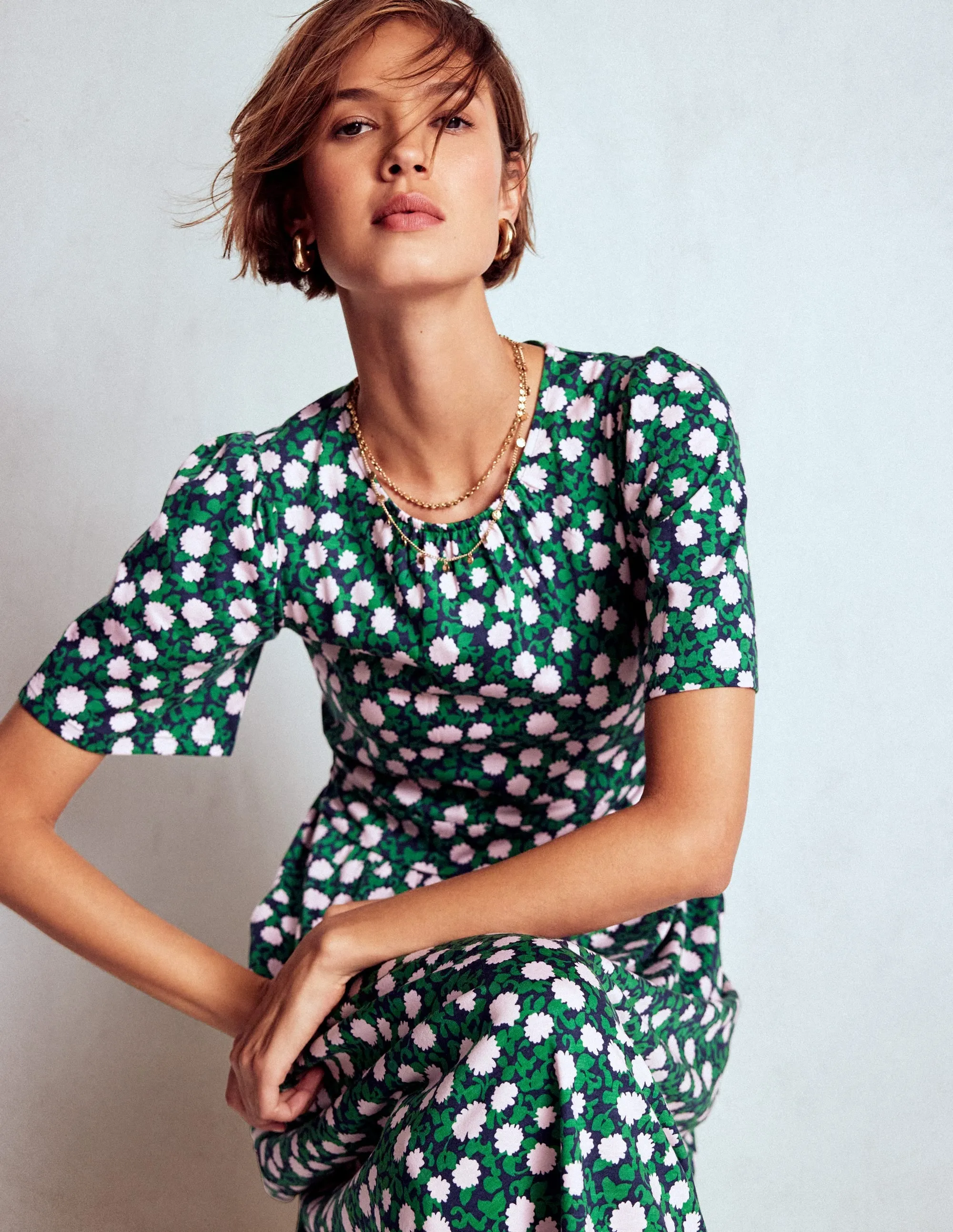 Louisa Jersey Midi Dress-Rich Emerald, Floweret Vine Ruby Shine Theatre Time
