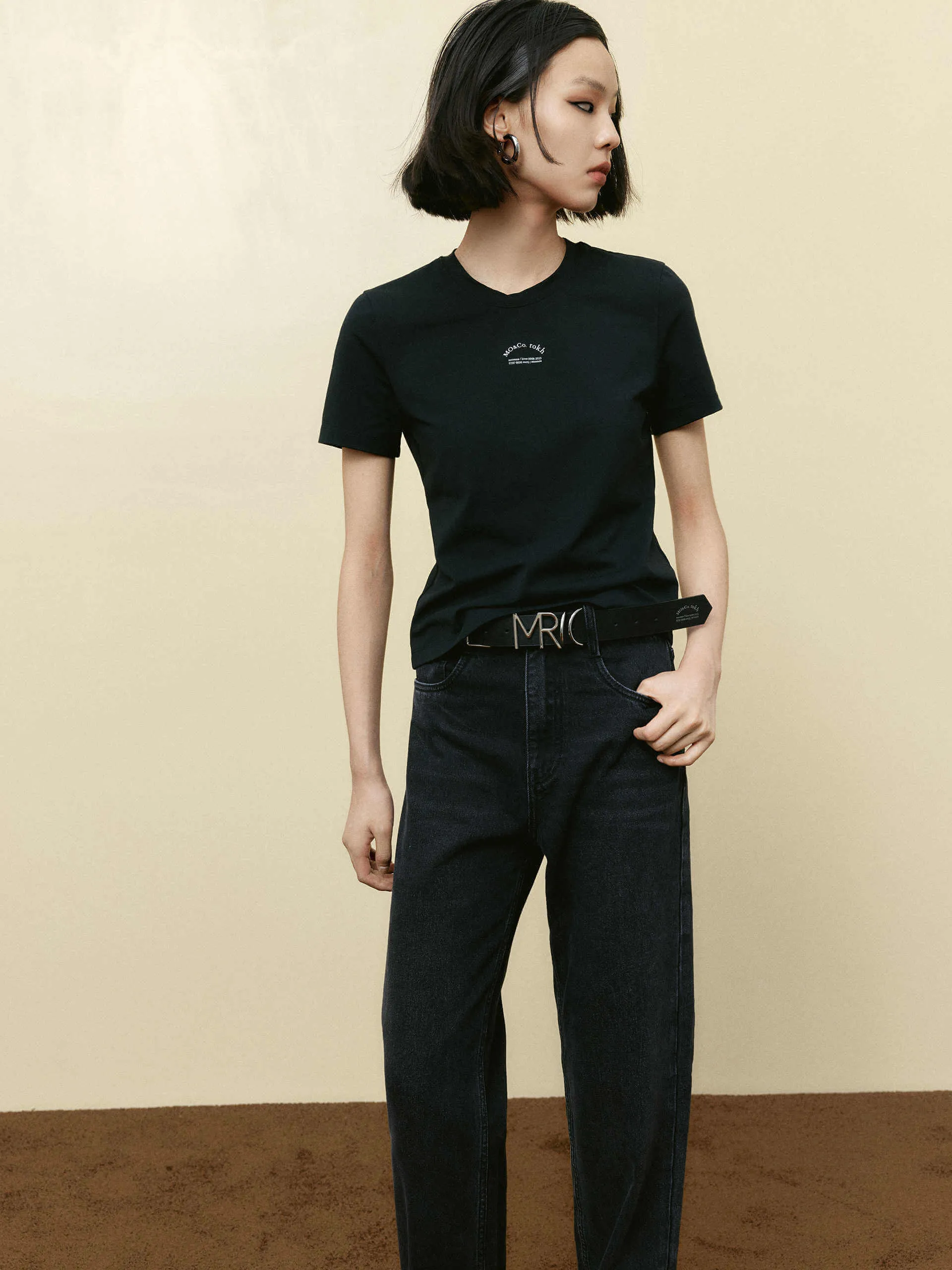 Trendy Look Teenager fashion Logo Details Slim T-shirts
