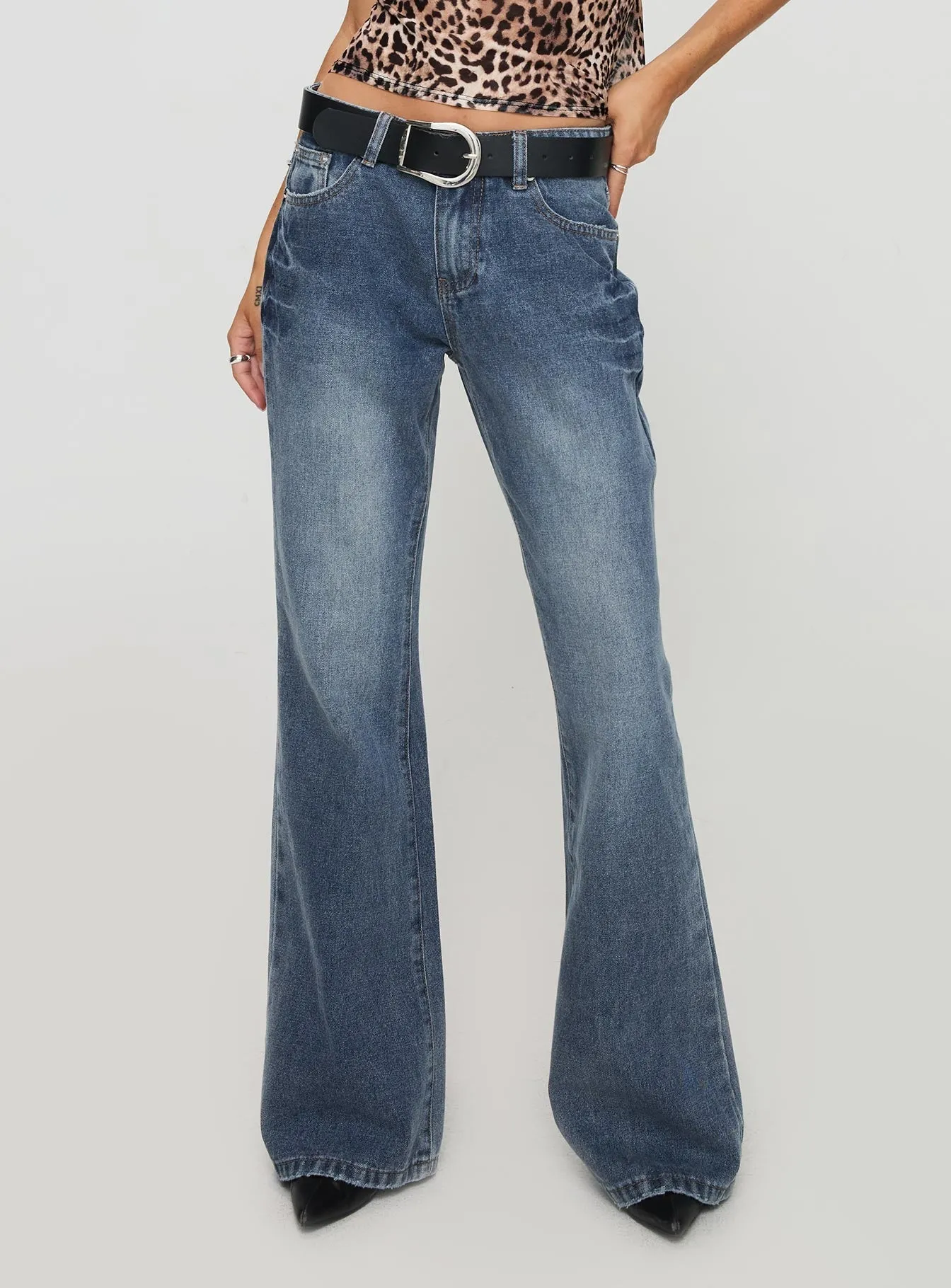 Joner Low Rise Flare Jeans Light Blue Wash Fashion Lover Outdoor Enthusiast Durable Fabric