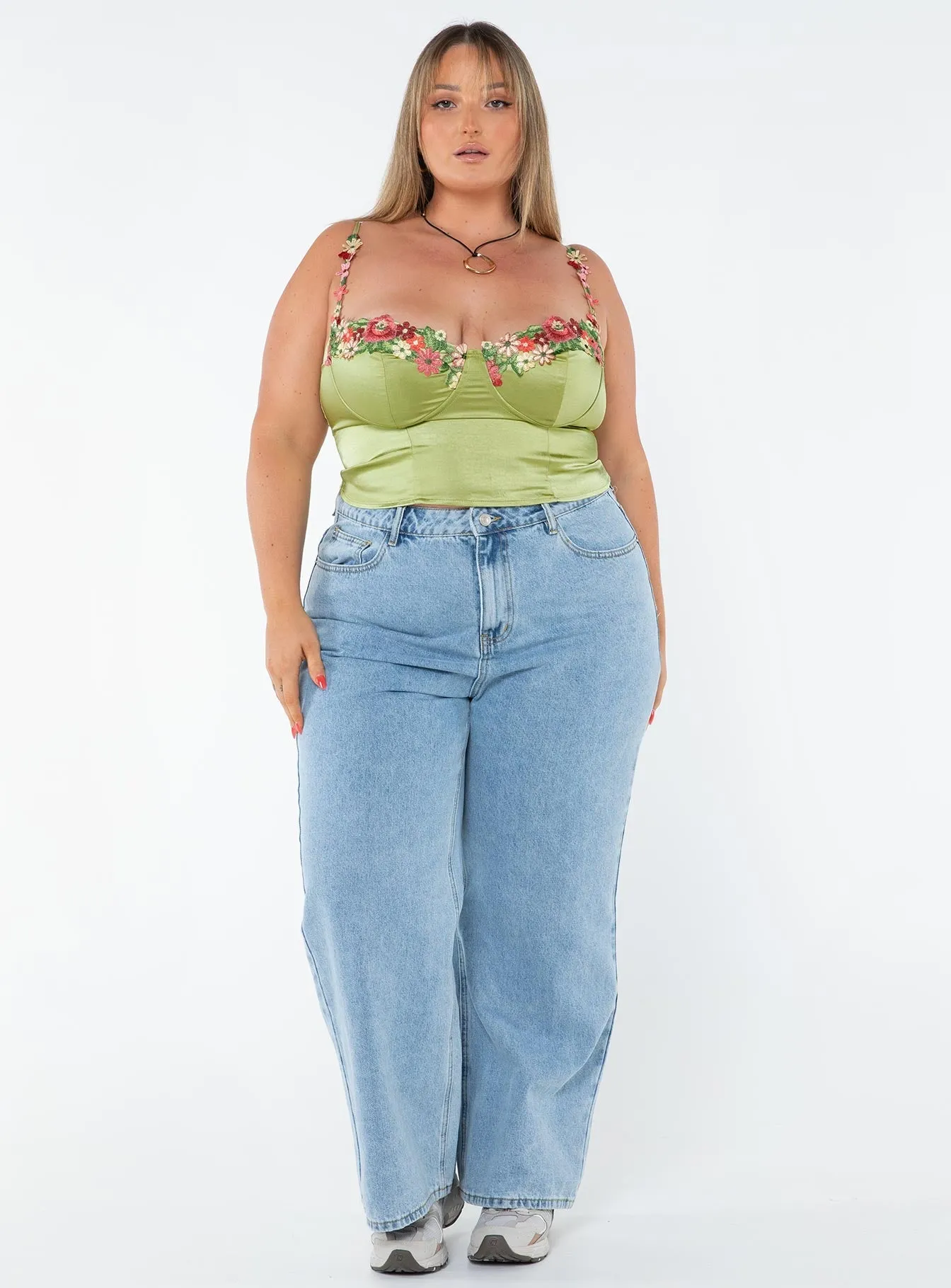 Relaxed Style Weekend Style High Quality Denver Denim Jeans Mid Wash Curve