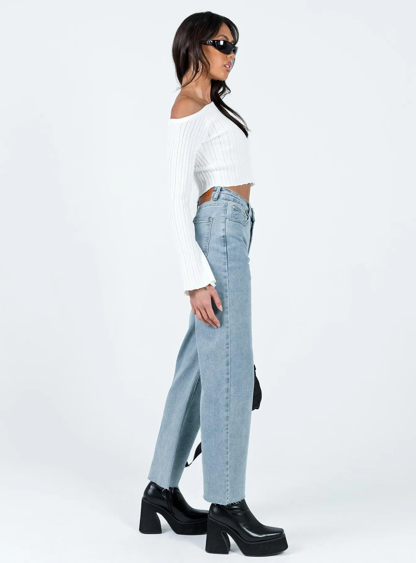 Textured Bold Pyrene Straight Leg Jeans Mid Wash Denim