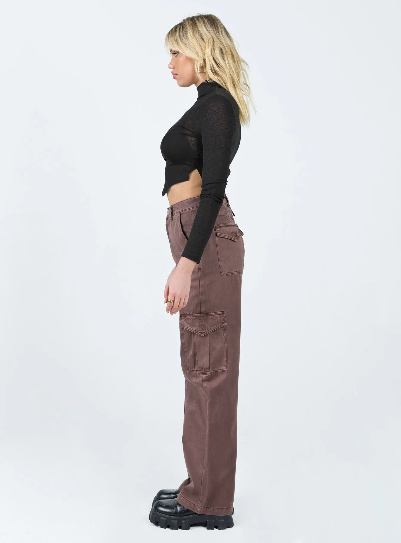Abrand 94 High & Wide Cargo Cocoa Outdoor Adventure Party Look Youth Style Everyday Motion