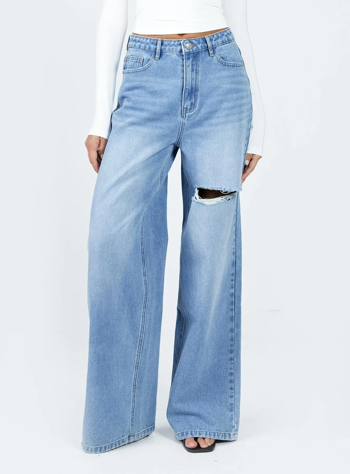 Beale Wide Leg Jeans Mid Wash Denim Spring Mood Smooth Work Meeting Hidden Rivet Details