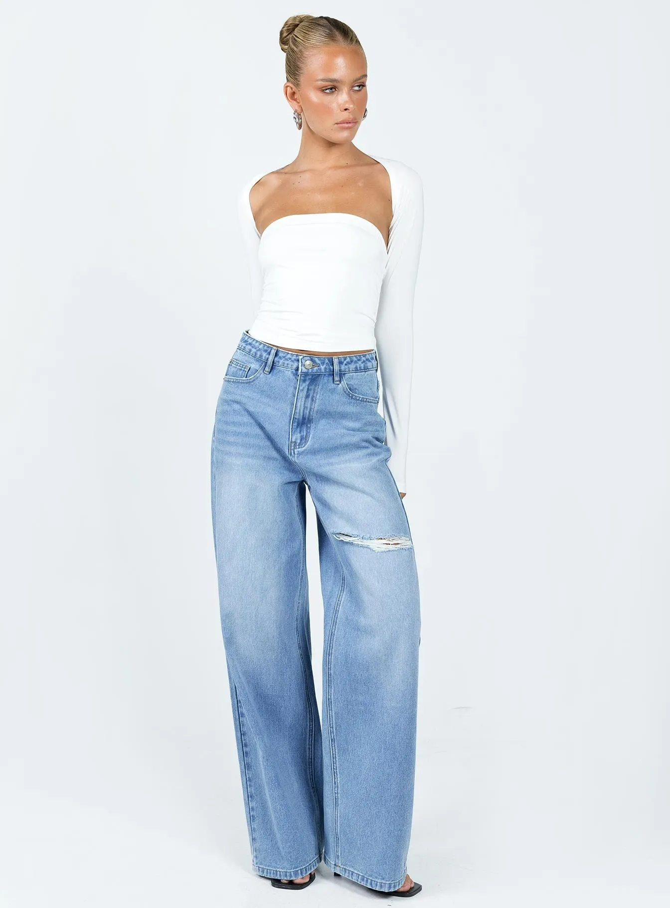 Stylish Fit Weighted Hemline Beale Wide Leg Jeans Mid Wash Denim