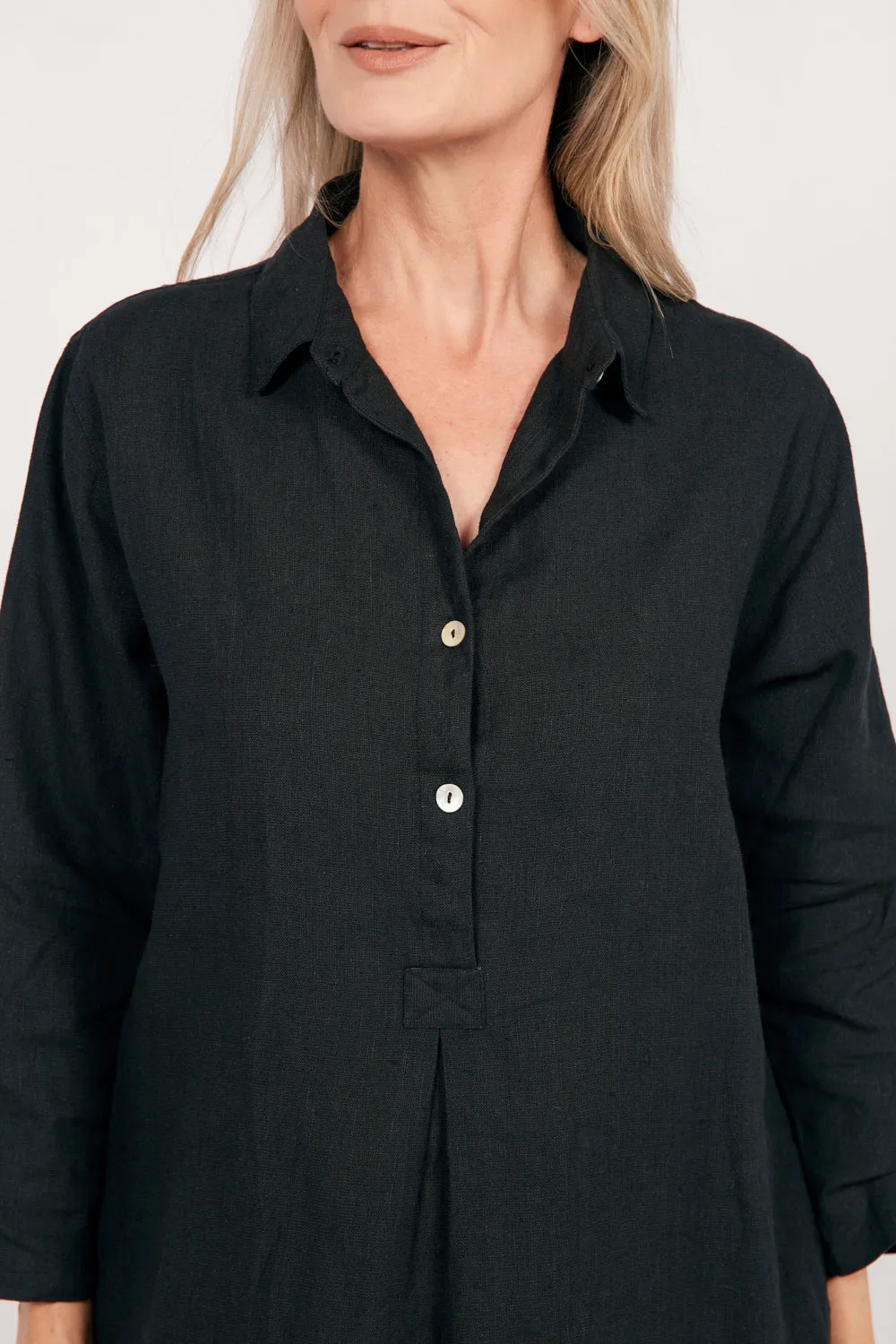 SoftTouchLining Tropical Glow Tess Tunic Shirt Dress in Onyx