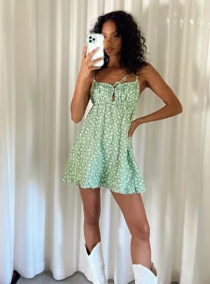 Empress Of Love Green Floral Boho Style Sleek fit-and-flare style
