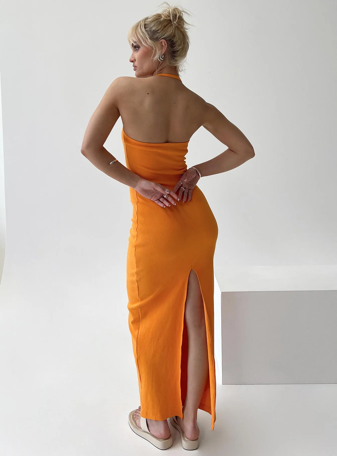 Karyssa Rib Maxi Dress Orange Love Mood The flattering design of this dress ensures it enhances your shape while providing comfort