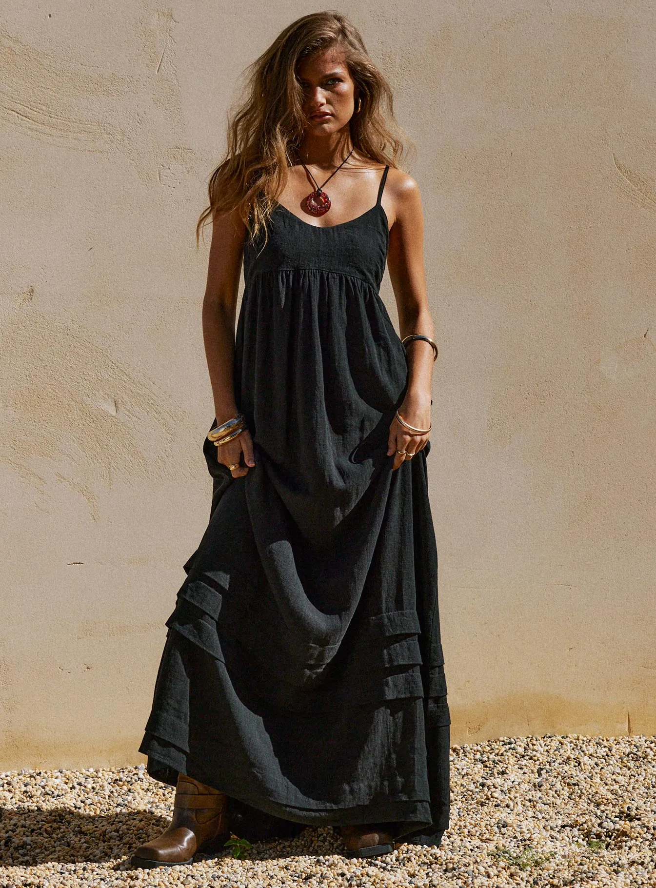 Heat Proof Linen Glow Milden Linen Blend Maxi Dress Black