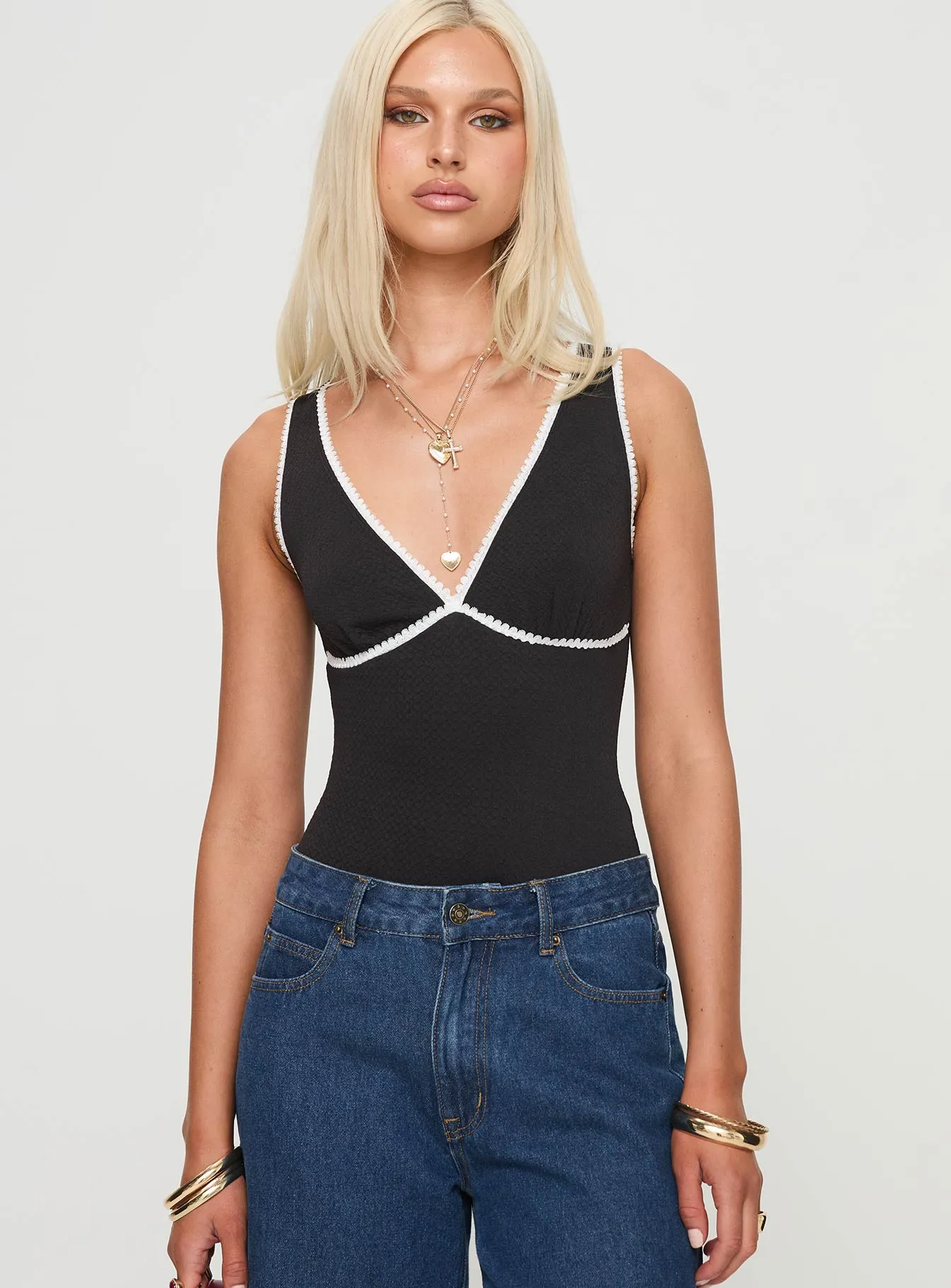 Hugeaux Bodysuit Black Essential Basic Stretch Bold