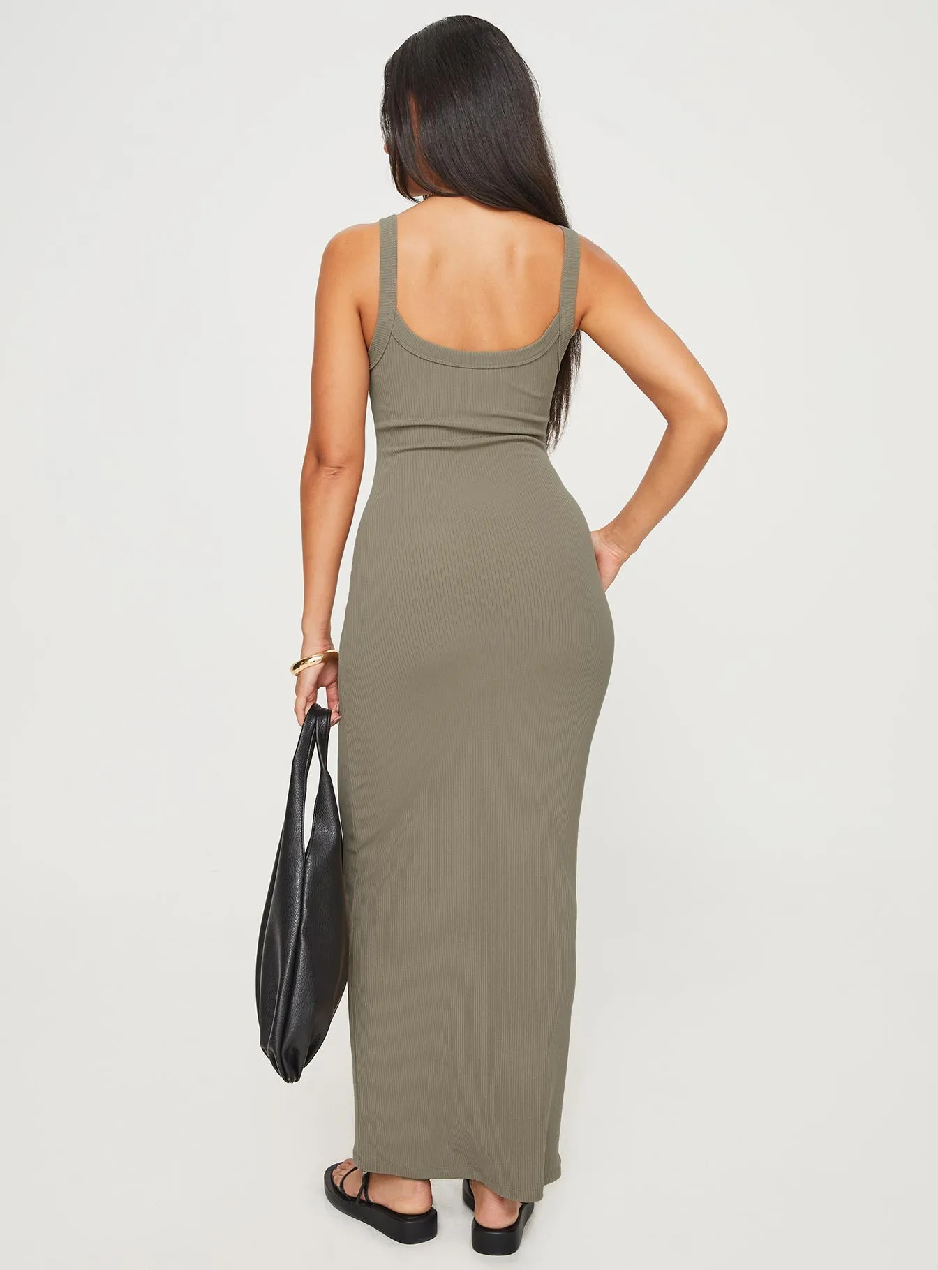 Feminine flowing piece Montwood Maxi Dress Beige