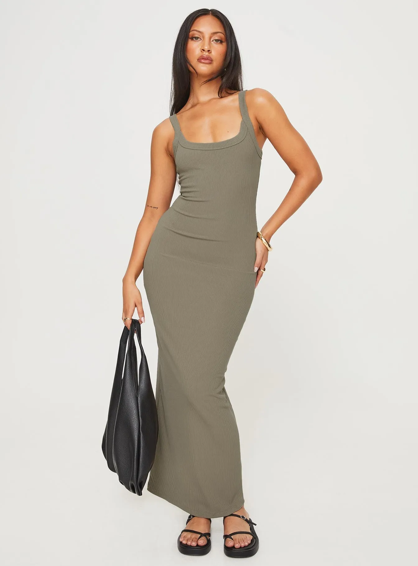 Effortless chic full-length dress Montwood Maxi Dress Beige