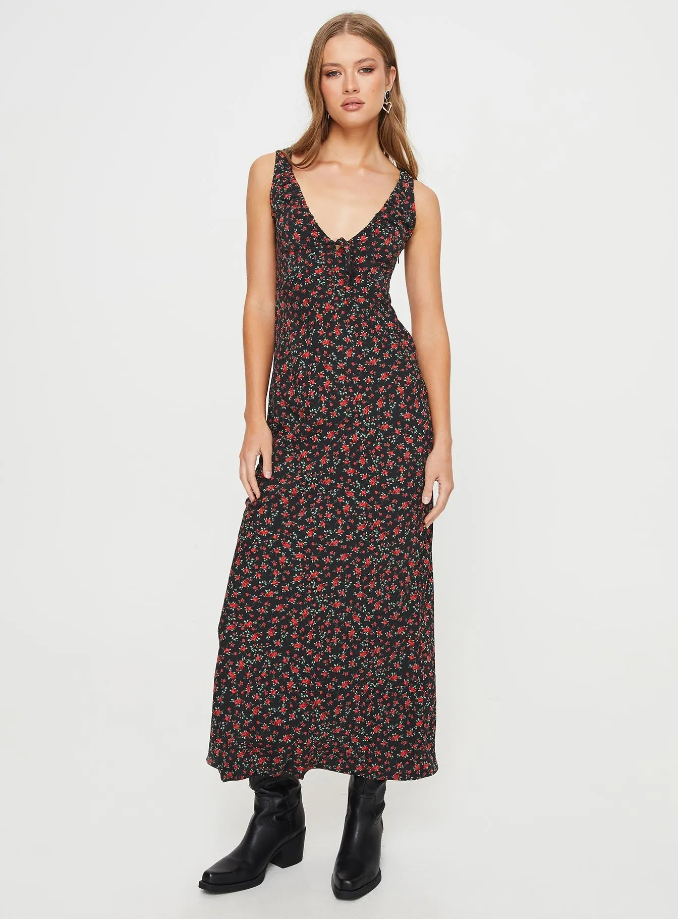 Bareena Bias Cut Maxi Dress Black / Red Floral This maxi dress can be worn with a variety of shoes and accessories to create a unique look Denim Glow