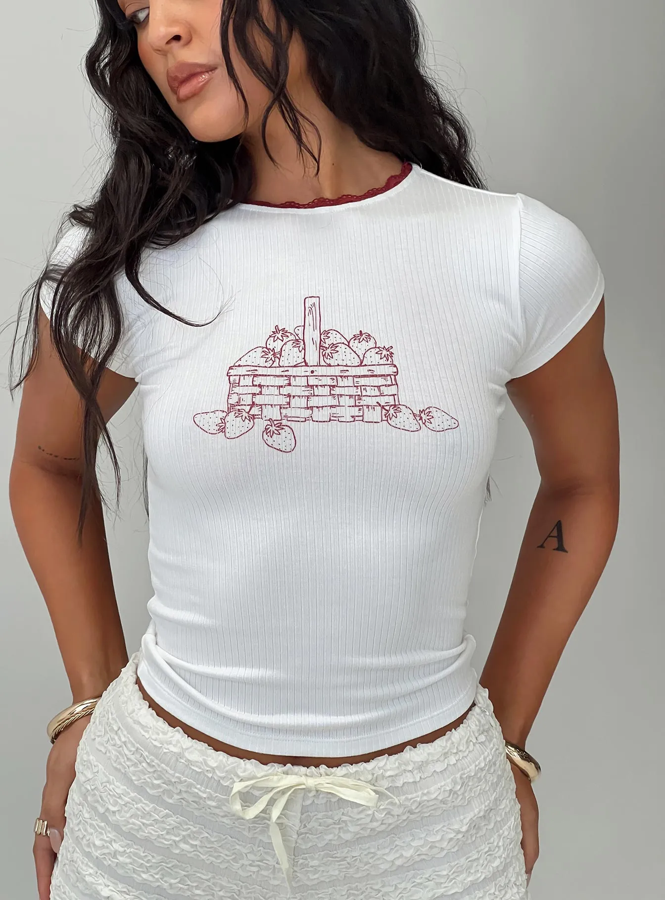Zagy Tee White Lint Resistant Surface Weekend Comfort Wear
