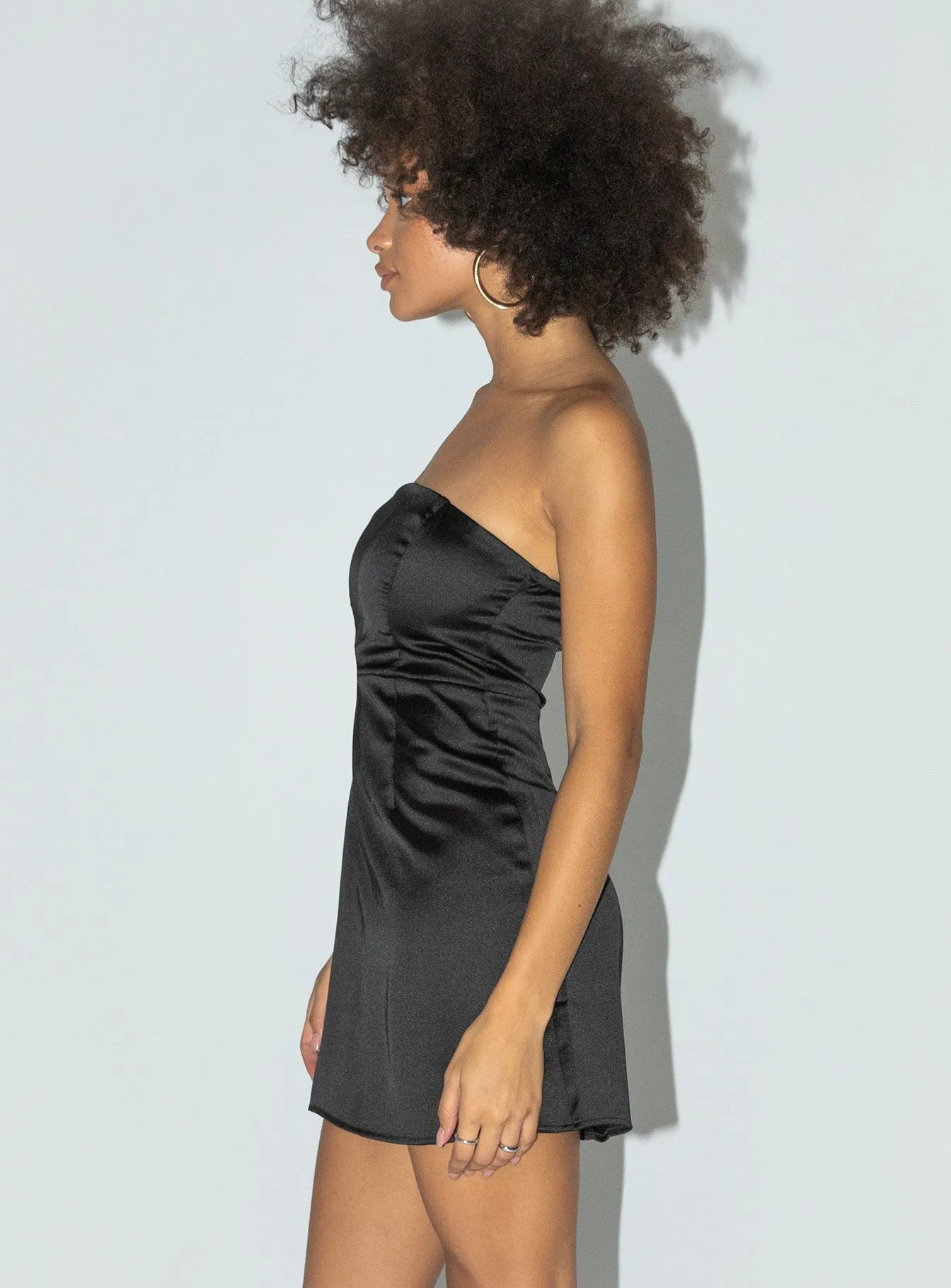 Luca Strapless Mini Dress Black Fashionable short dress for events