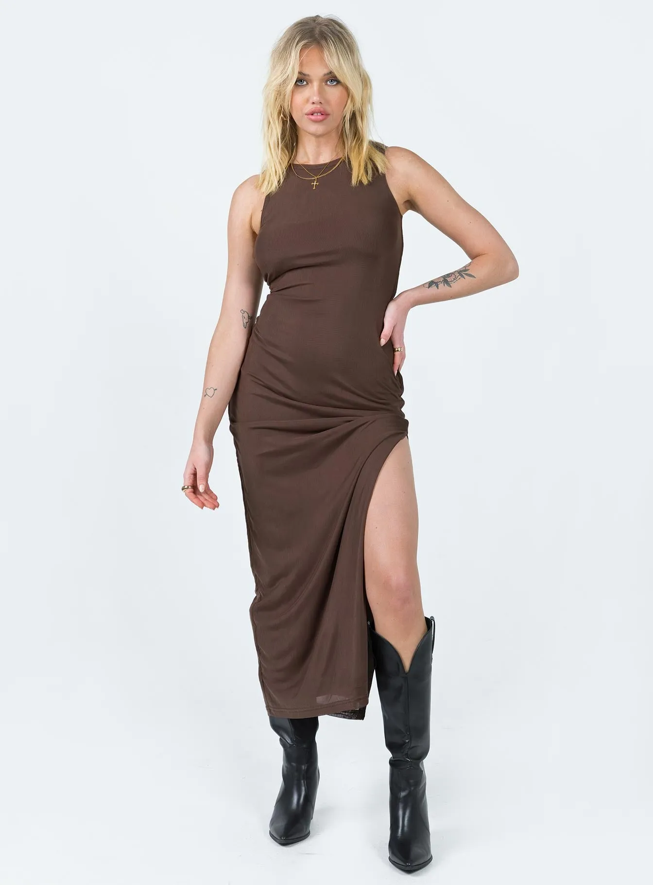 Brenly Mesh Maxi Dress Brown This dress works effortlessly for a variety of events providing both comfort and style