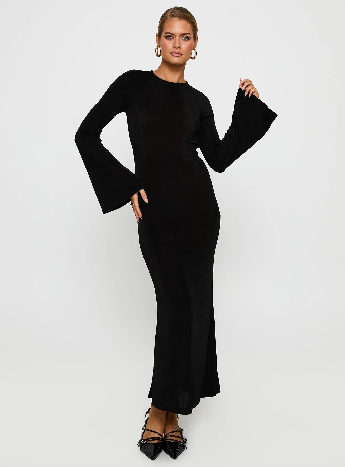 With its relaxed fit this dress is perfect for both casual and formal settings Layered maxi for special events Amersham Long Sleeve Maxi Dress Black