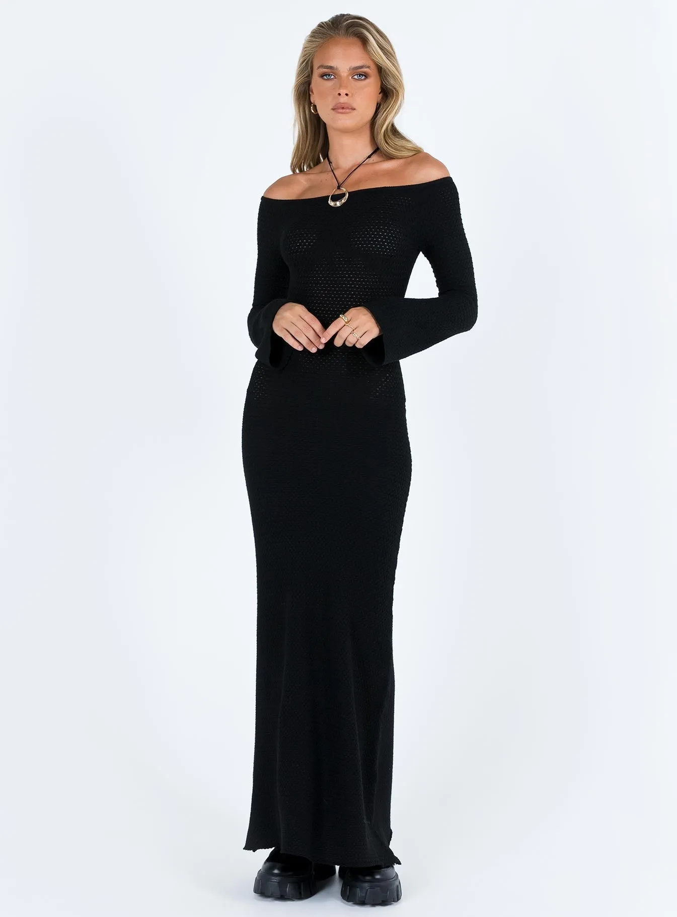 Devyn Off The Shoulder Maxi Dress Black Metro View