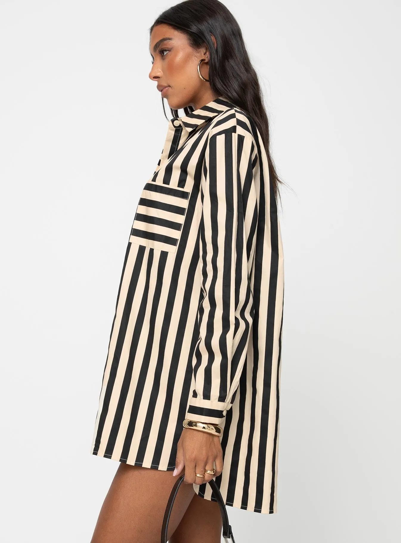 Easy Fashion Pose Queen Hancer Shirt Dress Black / Cream
