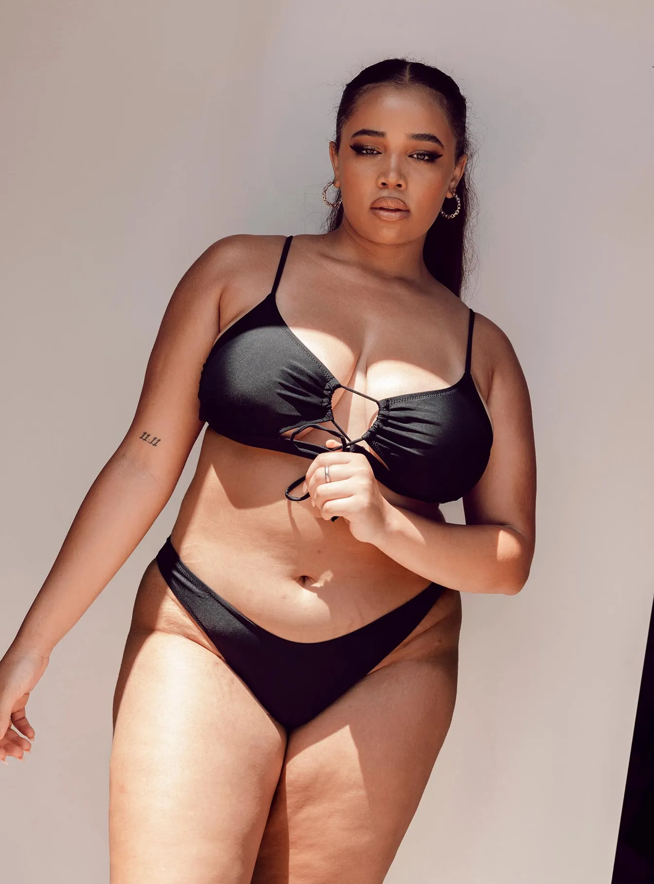 Tagless Design Ashley Bikini Top Black Curve