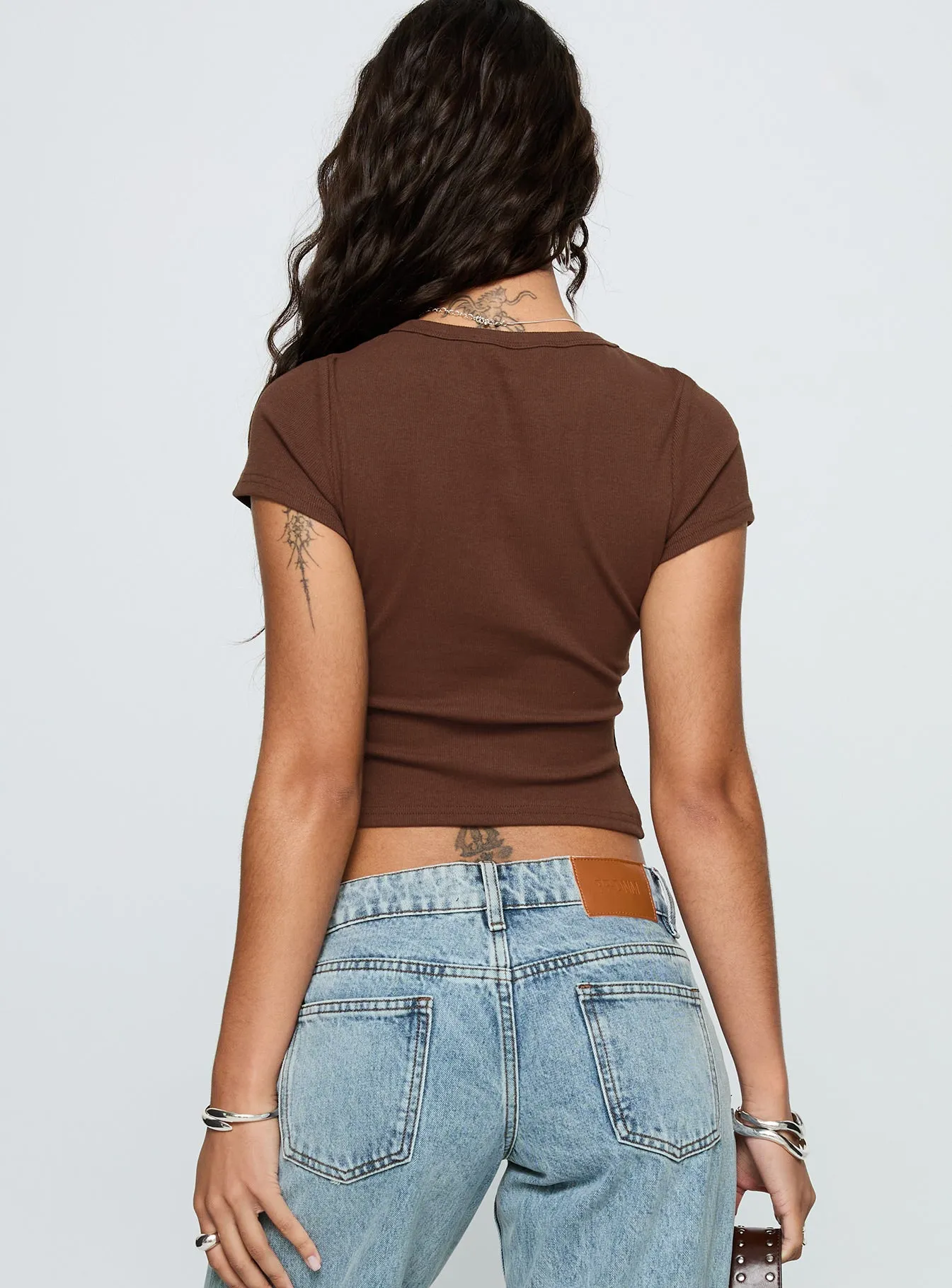 Baseline Scoop Rib Tee Chocolate Lightweight Layer Fashionable Piece