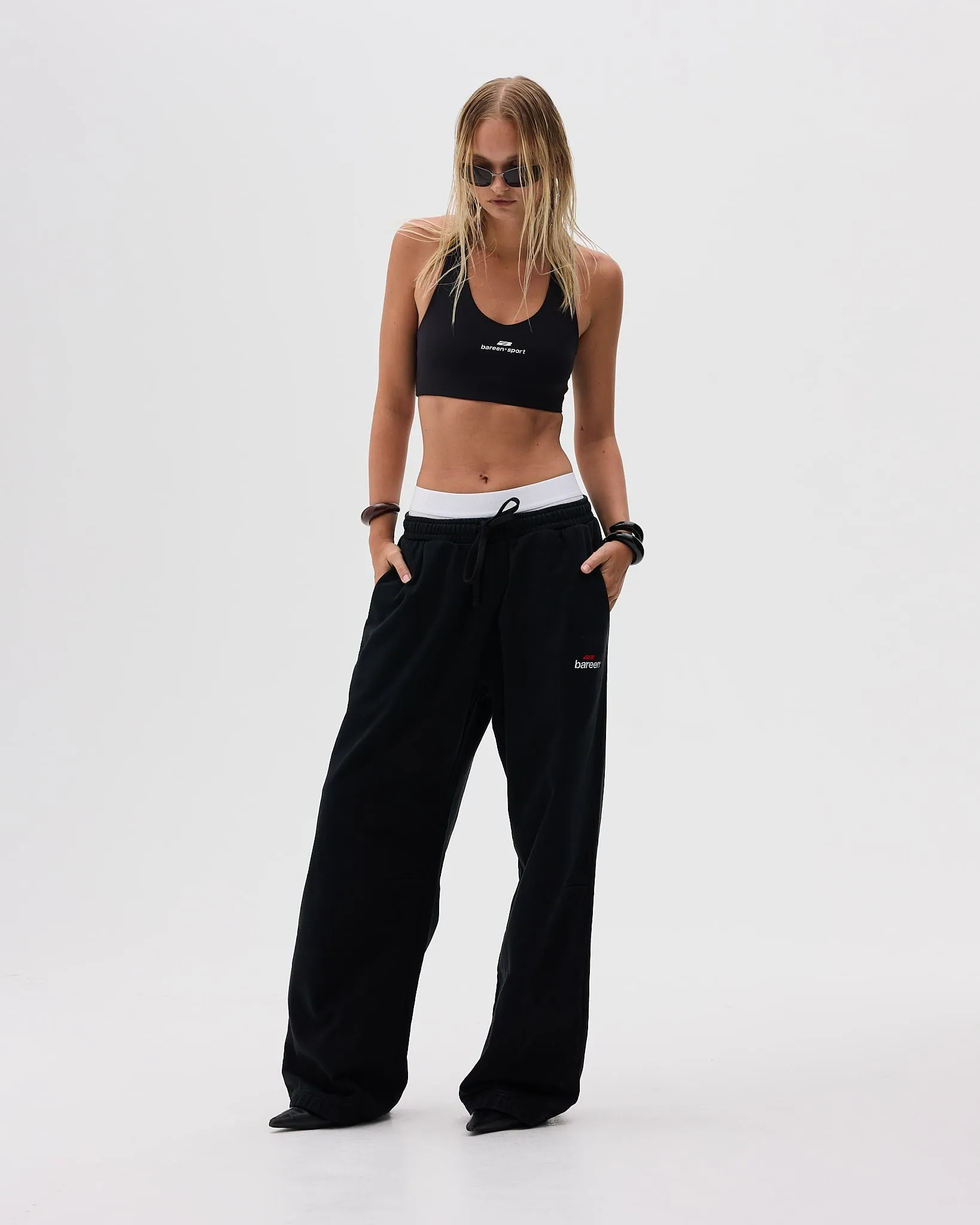 Soft Waist Straight Leg Sweatpants, Women - Logo 3.0 - Black Smooth Fit