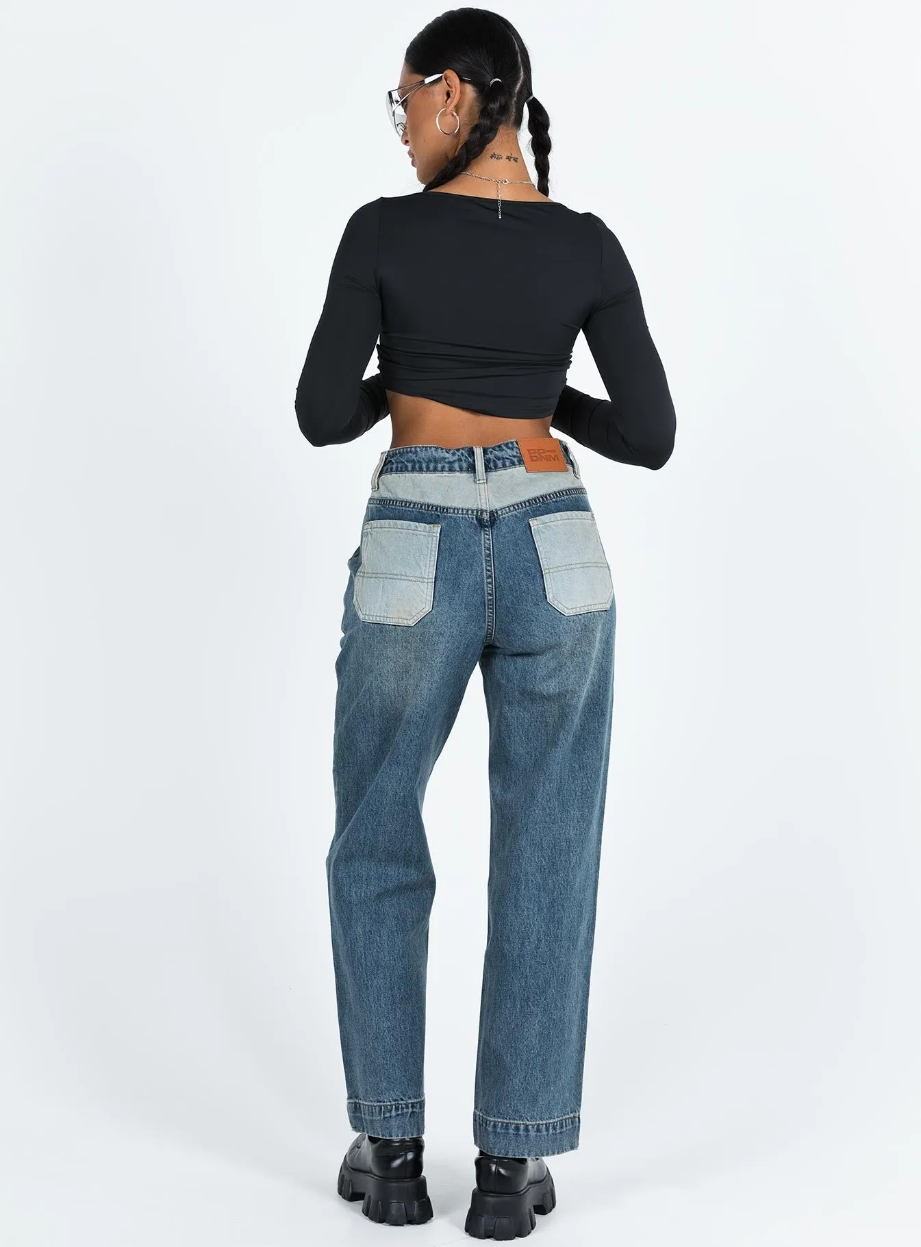 Modern Earthy Nataly Jeans Dark Wash Denim