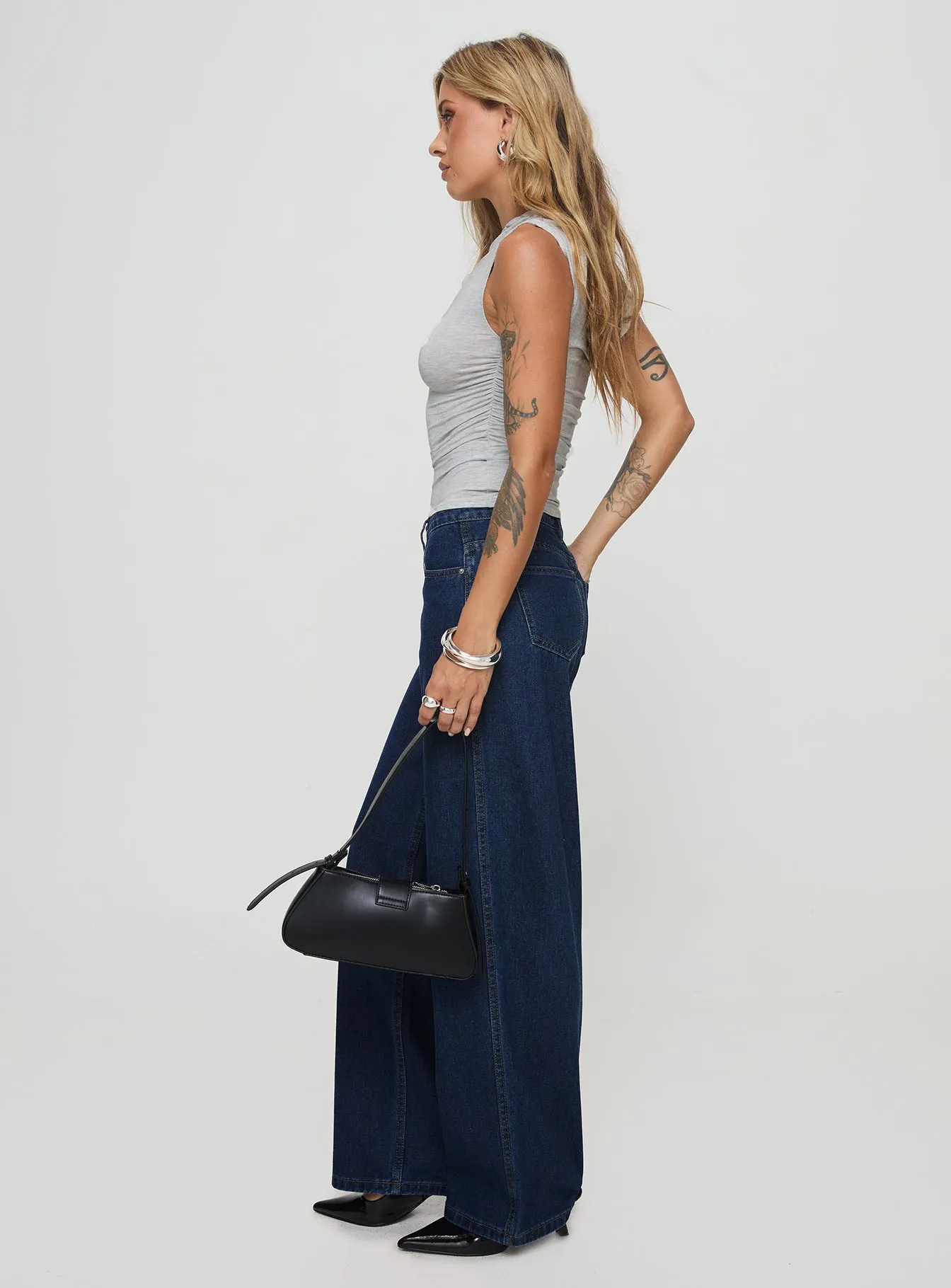 Stylish Casual Easy Option Maryanne Mid Rise Straight Leg Jeans Dark Wash