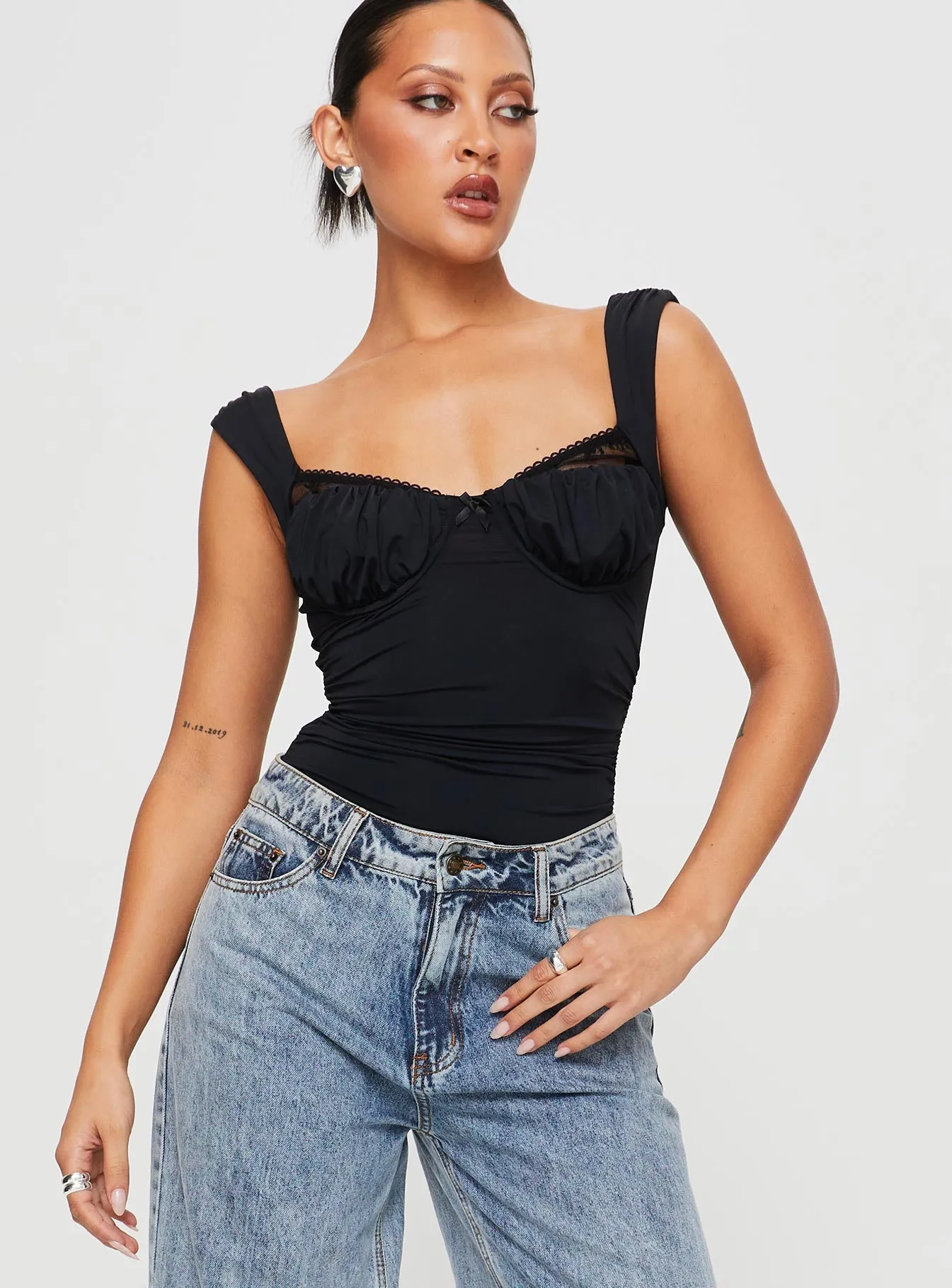 Relaxed Basic Weller Bodysuit Black