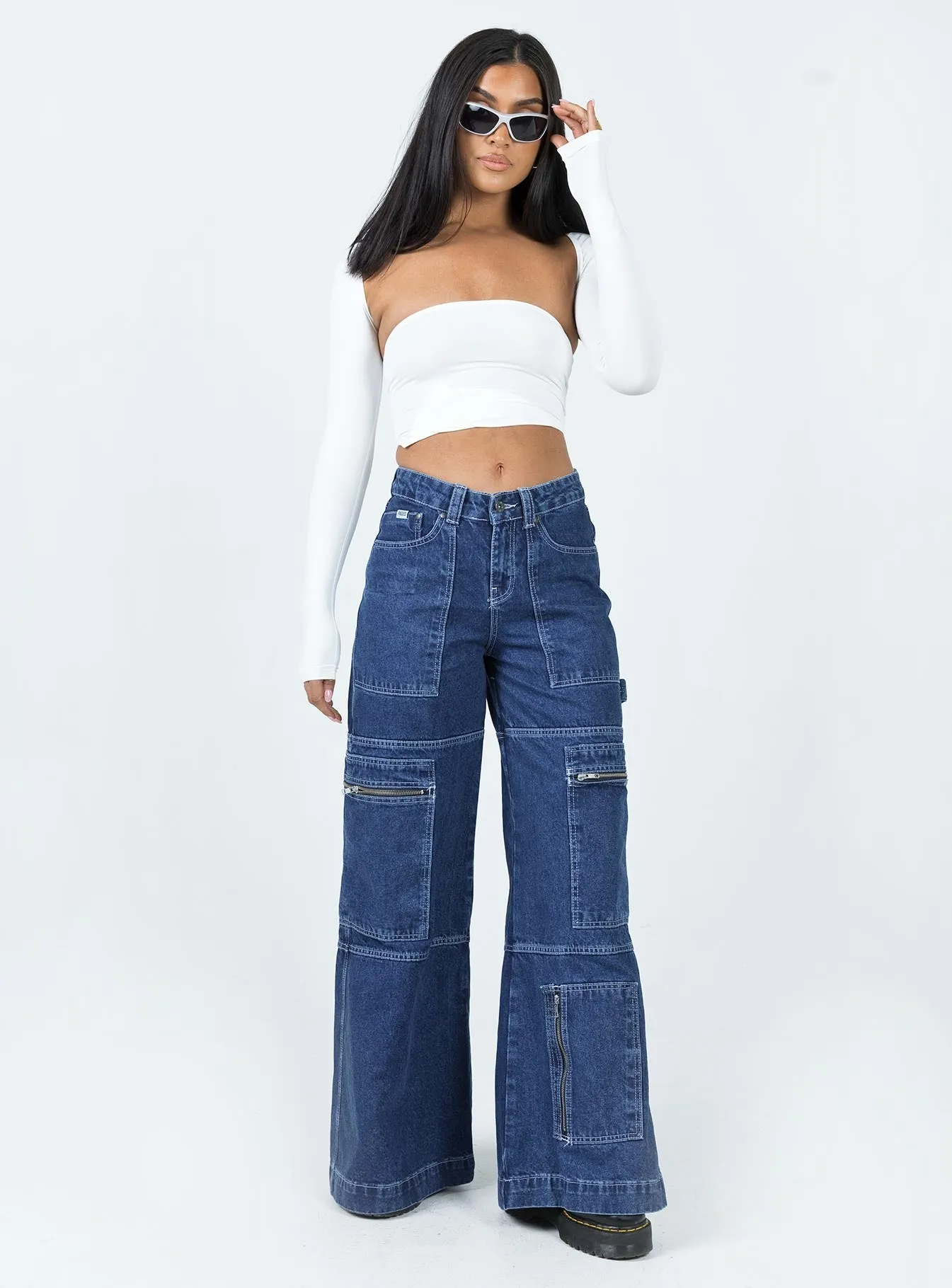 The Ragged Priest Clacker Jean Mid Blue Denim Wrinkle Free Fabric Treatment fresh feel