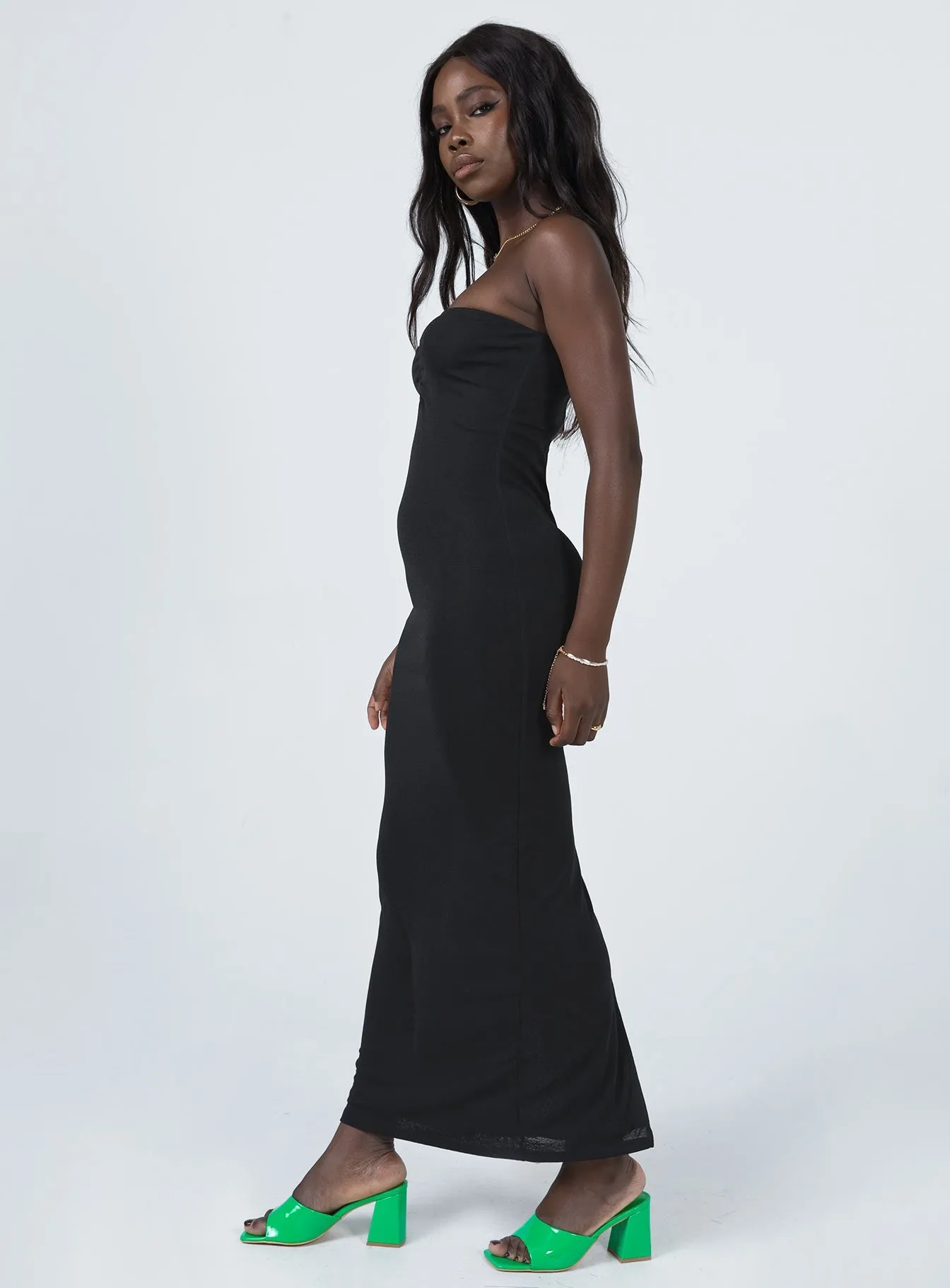 Charm Strapless Maxi Dress Black Effortless chic full-length dress