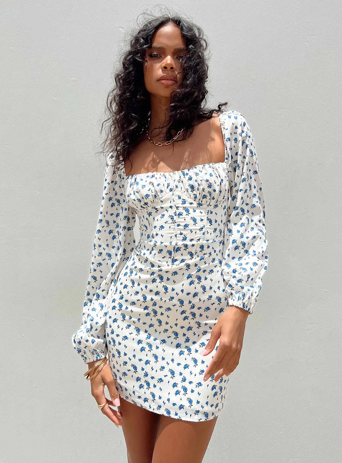Vilma Long Sleeve Dress White Floral Playful Fashion Elegant formal mini gown