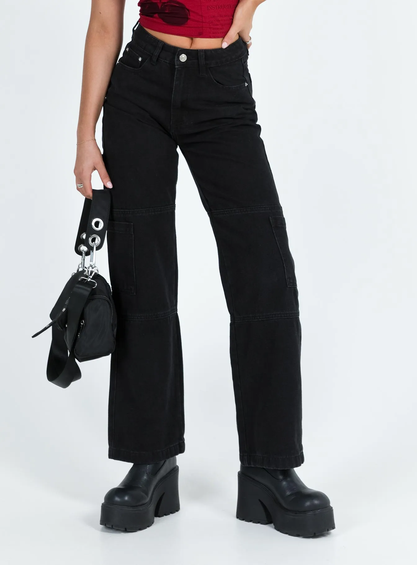 Thomson High Rise Wide Leg Cargo Jeans Black Base Outfit