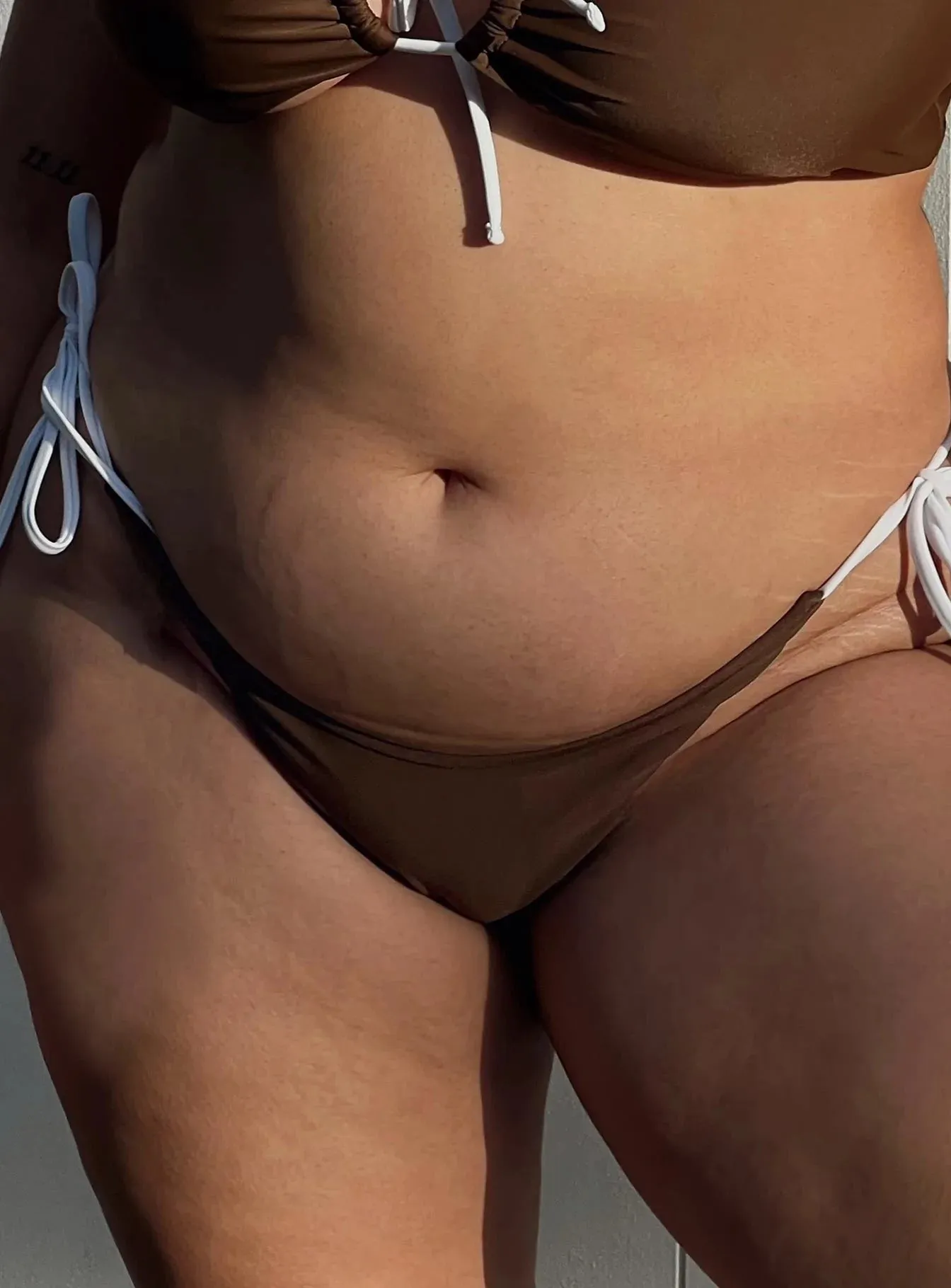Flexible Underwire Support Janey Bikini Bottoms Brown Curve