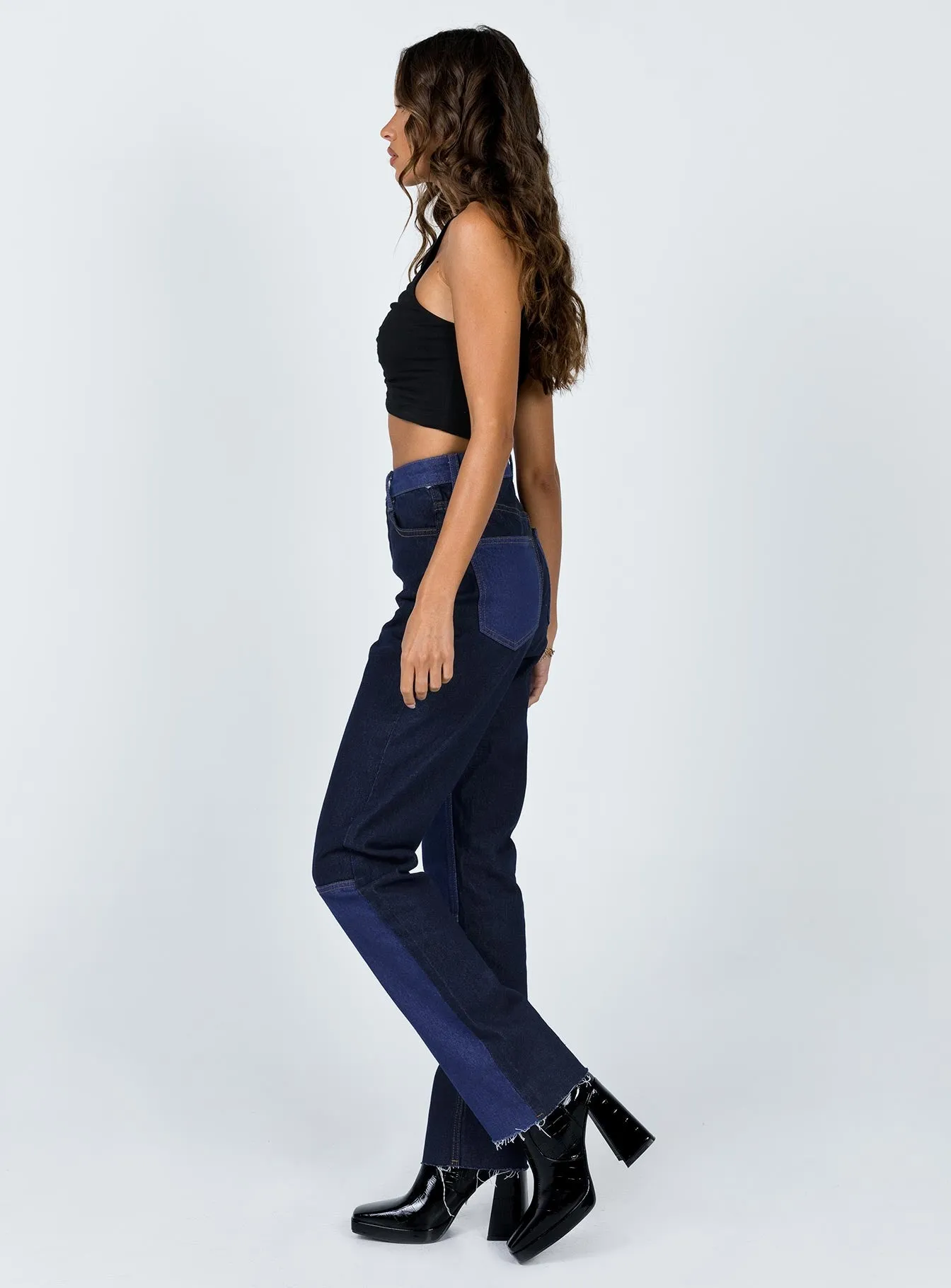 Kyah Denim Jeans Dark Wash Responsible Denim Production Evening Stroll Urban Explorer