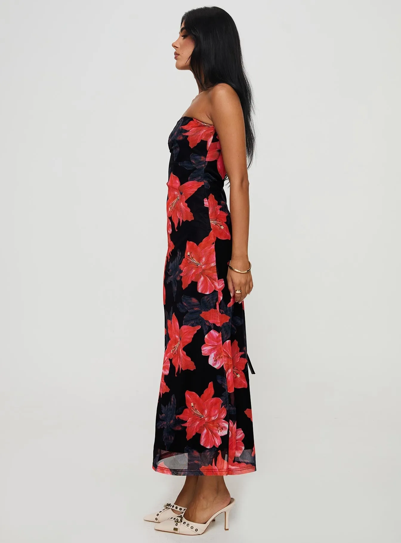 The flattering design of this dress ensures it enhances your shape while providing comfort natural fiber Celik Strapless Maxi Dress Black / Floral