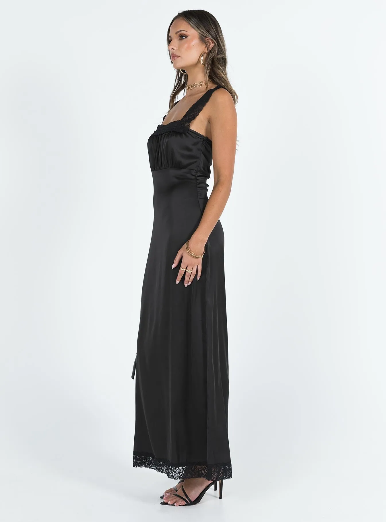 Ballerina Vintage Maxi Dress Onyx Snow Field With its simple and clean design this dress makes a chic statement wherever you go