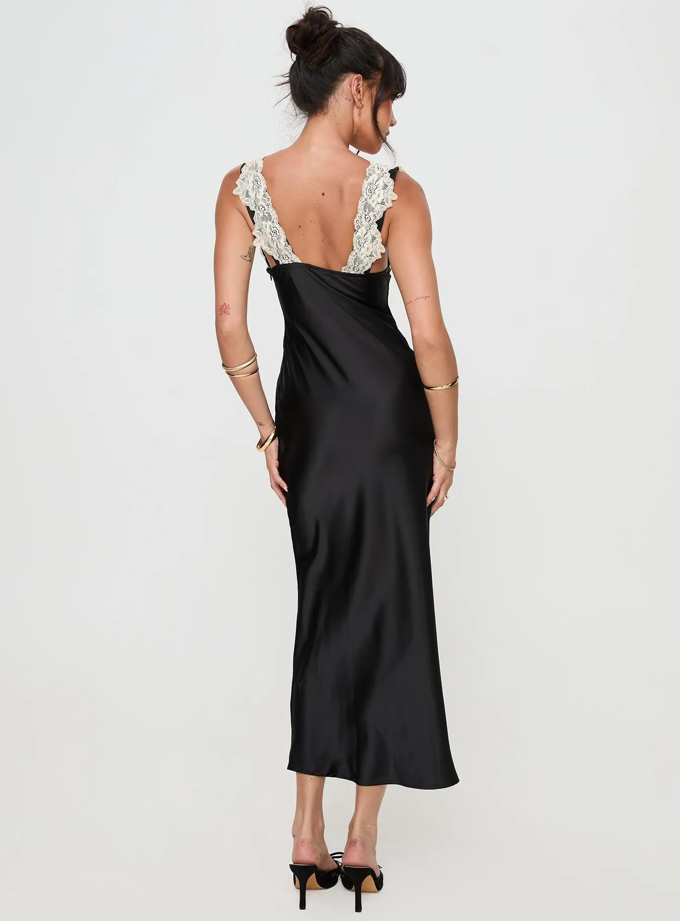 Wool Glow Rural Air Nourish Maxi Dress Black