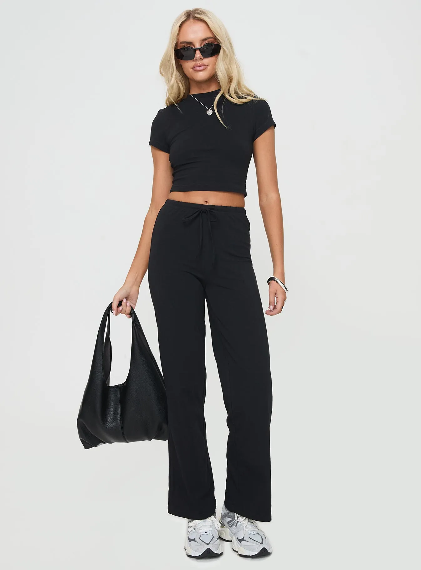 Easy Care Midvale Set Black