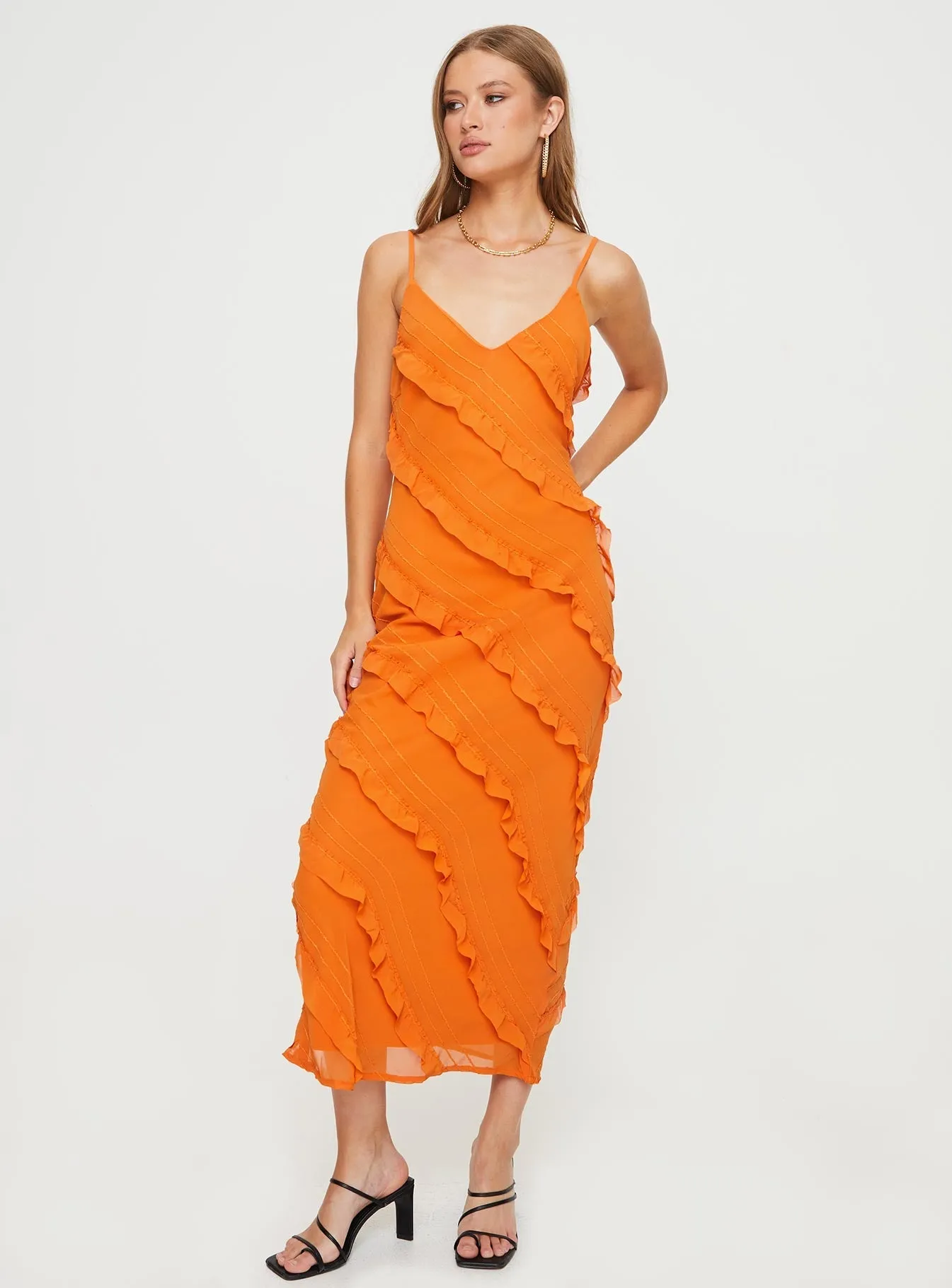 Lars Maxi Dress Orange This dress is designed to highlight your natural figure while providing ultimate comfort