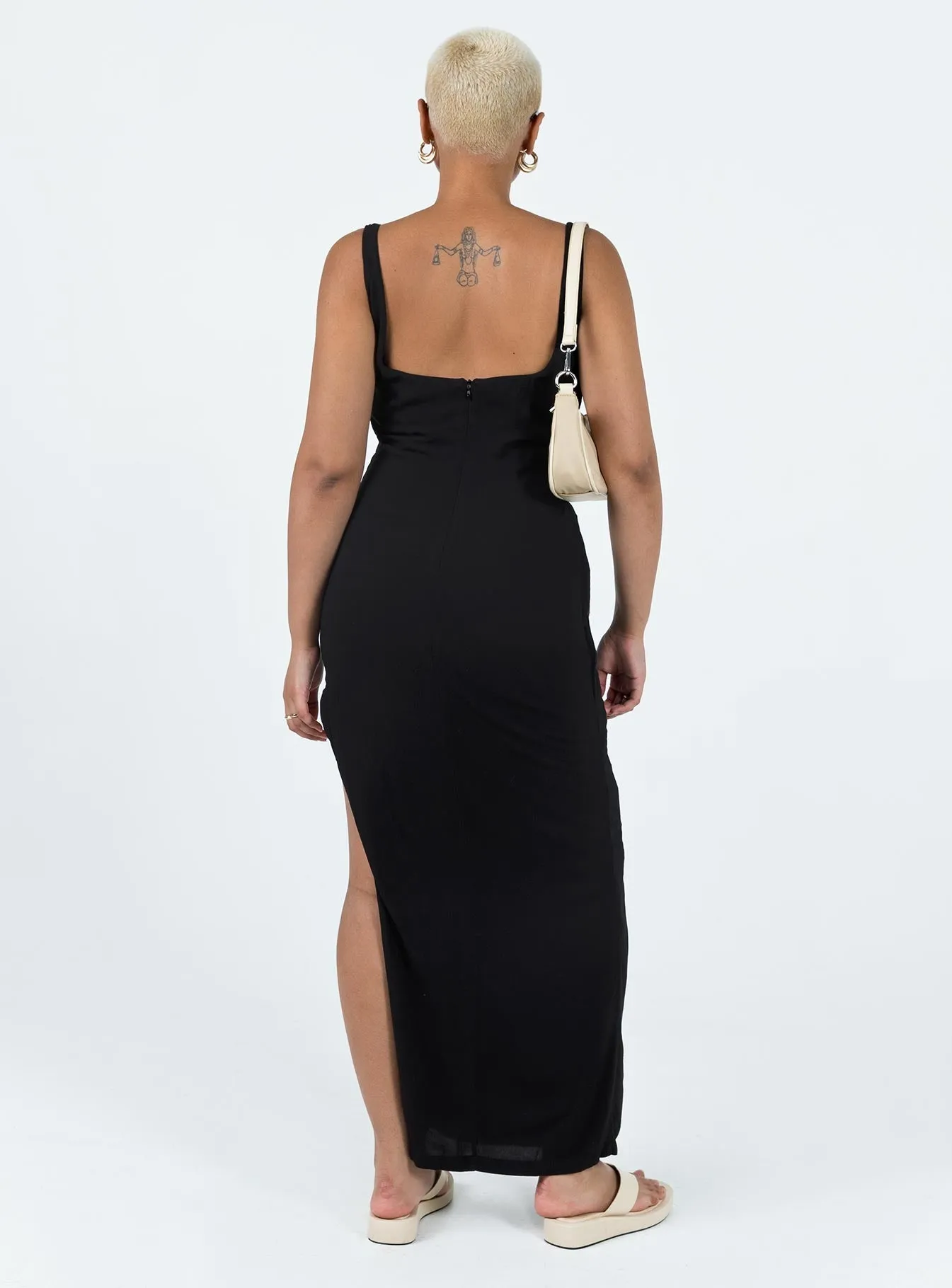 Shanaeya 90s Maxi Dress Black Trendy long-length summer piece Net Glow