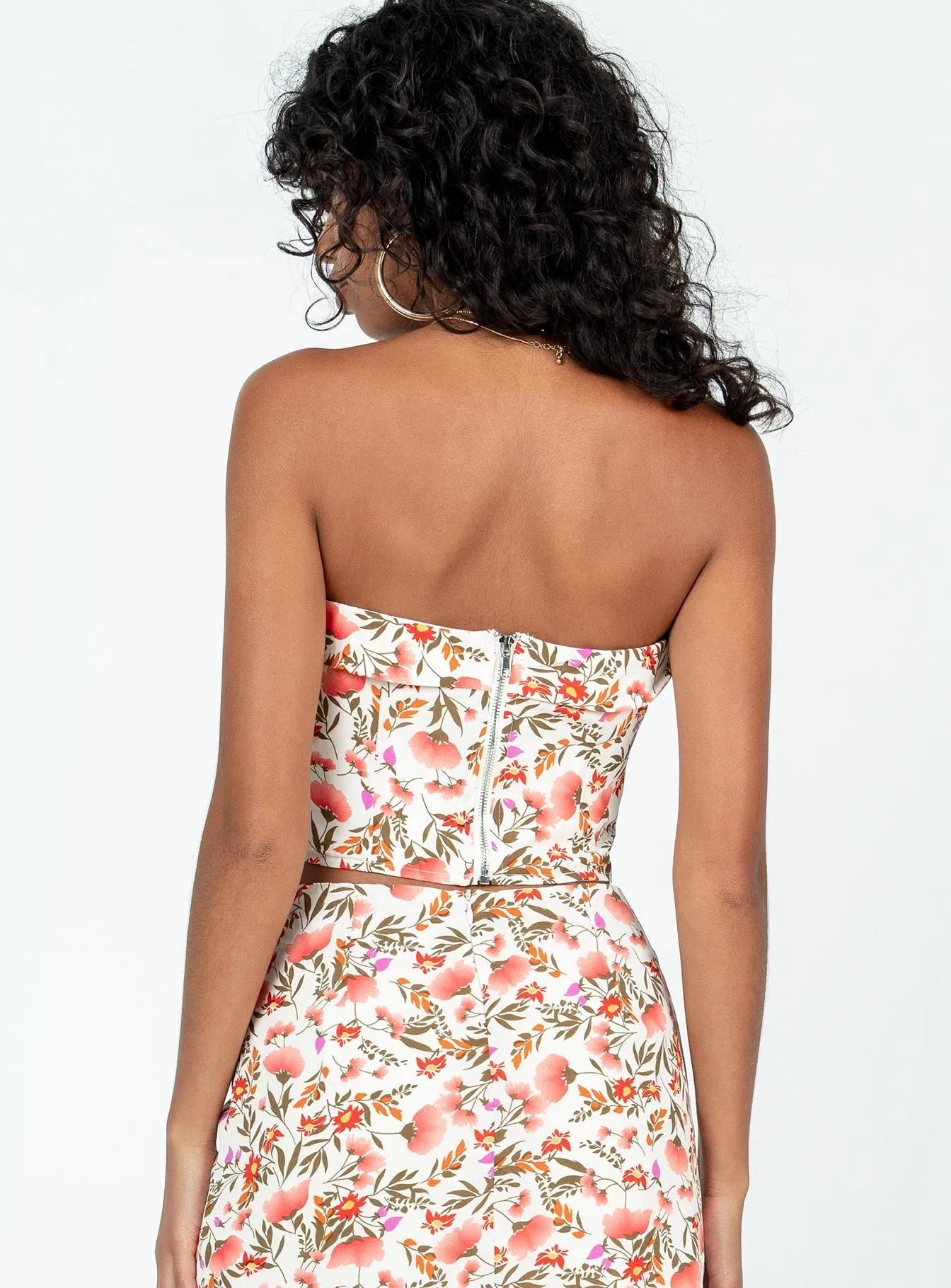 Chadwick Top White Floral Sustainable Material Blend Low Profile Stitching