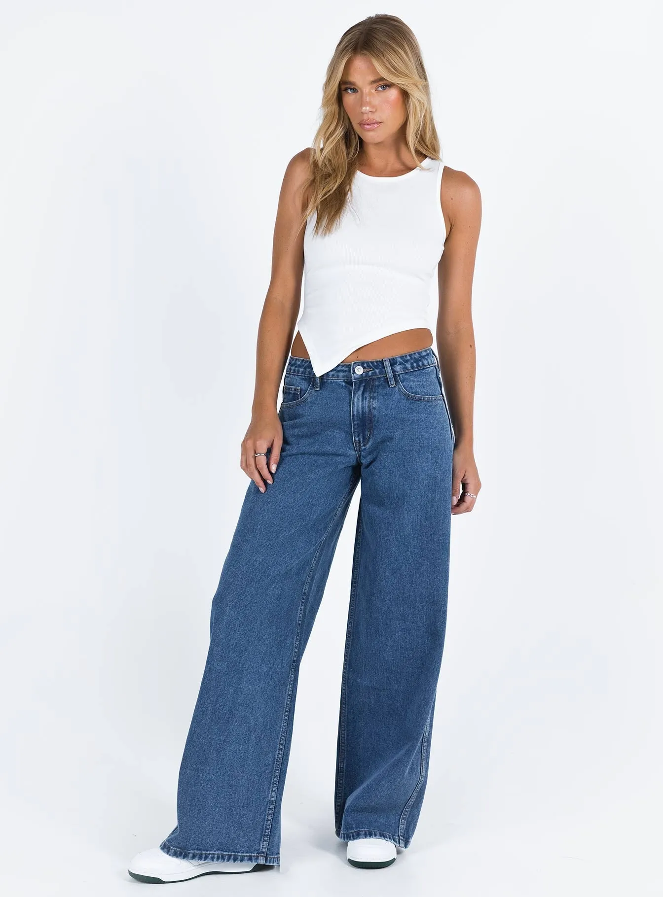 Stylish Fit Casual Style Ramos Low Rise Wide Leg Jeans Mid Blue Wash