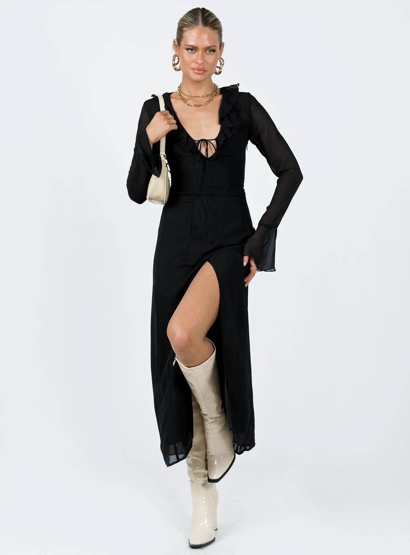 The simple yet refined design of this dress makes it easy to pair with different accessories Rosalia Maxi Dress Black